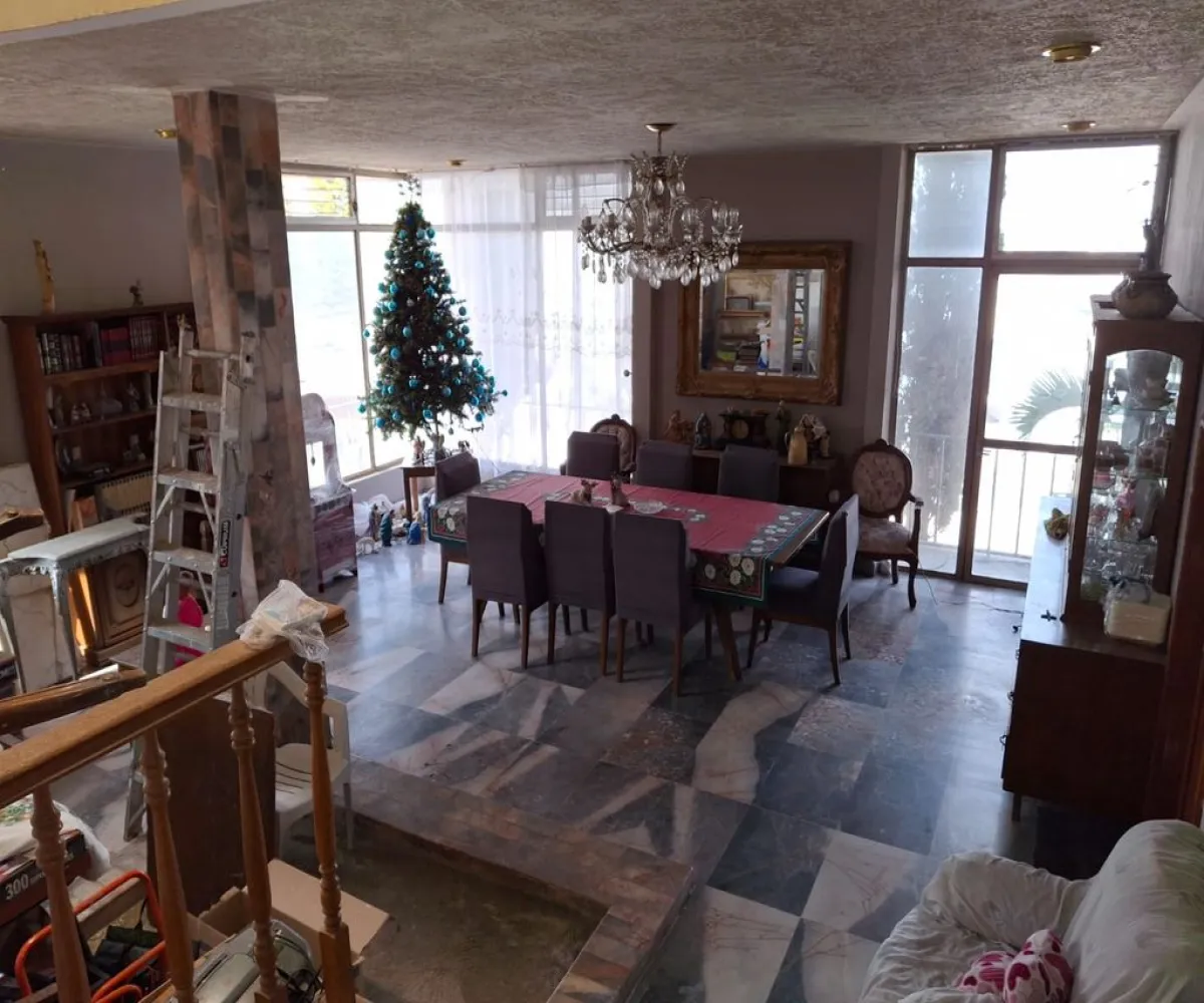 Casa En Venta,Cerro del Tesoro,Vista a La Lejanía 5756, San Pedro Tlaquepaque, Jalisco 45608, 7 Habitaciones,6 Baños,Vista a La Lejanía,3,pSHpjbq