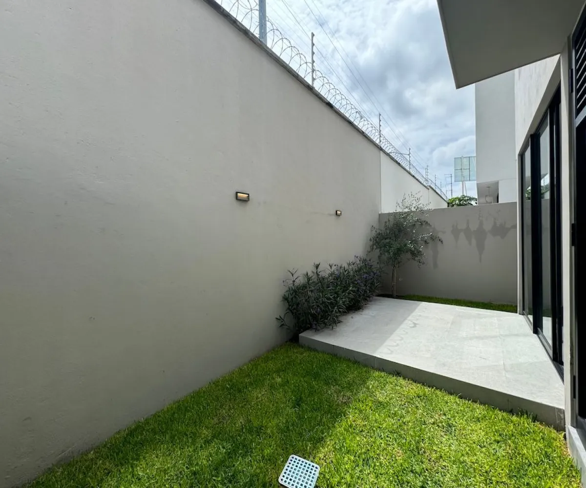 Casa En Venta,Parques Vallarta ,Paseo de la Estrella 3555 30, Zapopan, Jalisco 45134, 4 Habitaciones,4 Baños,Paseo de la Estrella,2,pv87cXz