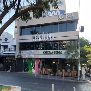 Local En Renta,Americana,Av. Chapultepec esq. con Lopez Cotilla B, Guadalajara, Jalisco 44160,Av. Chapultepec esq. con Lopez Cotilla,MX24594917