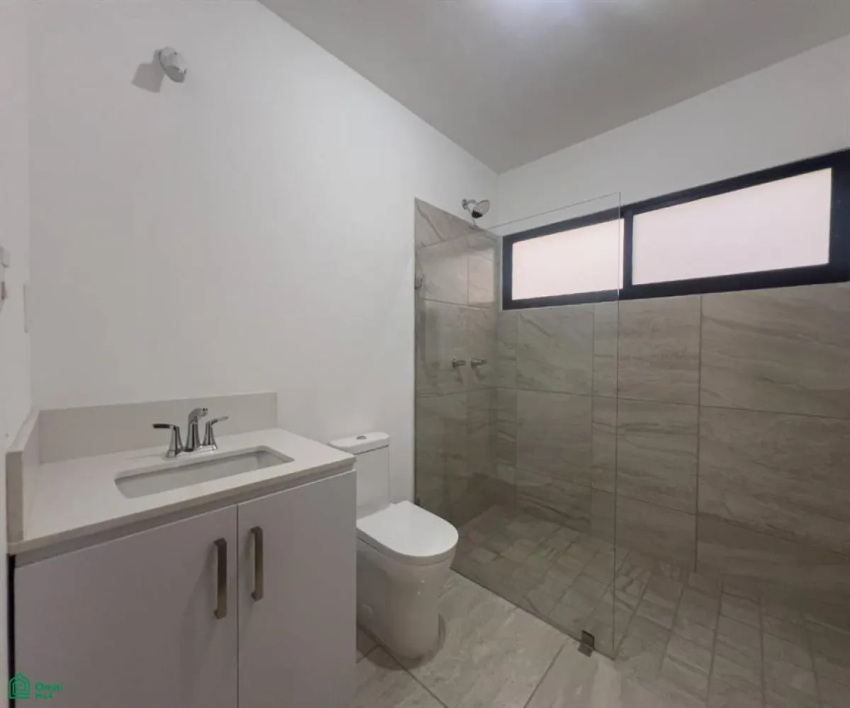 Casa En Venta,Chapala Centro,Jacarandas 63, Chapala, Jalisco 45900, 2 Habitaciones,2 Baños,Jacarandas,2,MX24628284