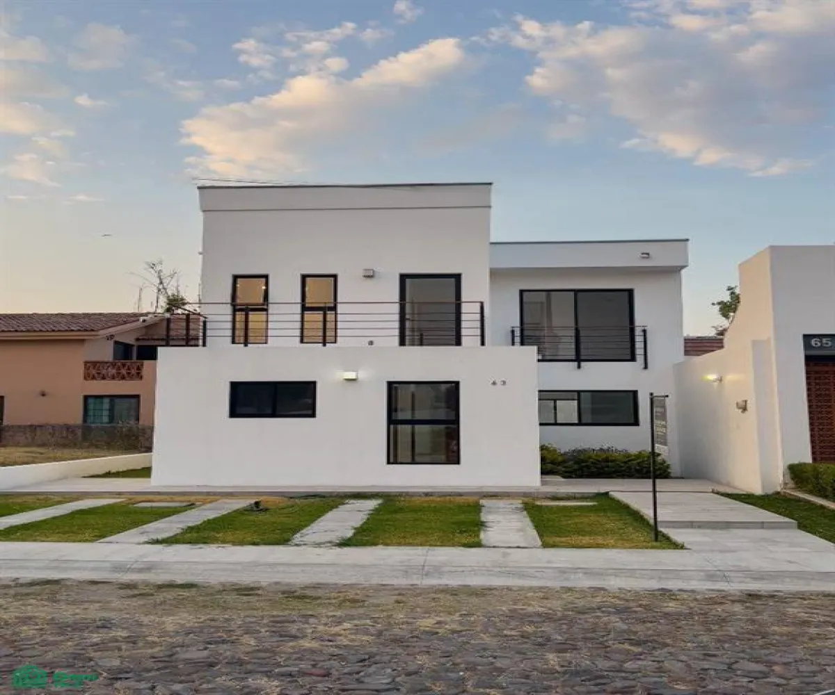 Casa En Venta,Chapala Centro,Jacarandas 63, Chapala, Jalisco 45900, 2 Habitaciones,2 Baños,Jacarandas,2,MX24628284