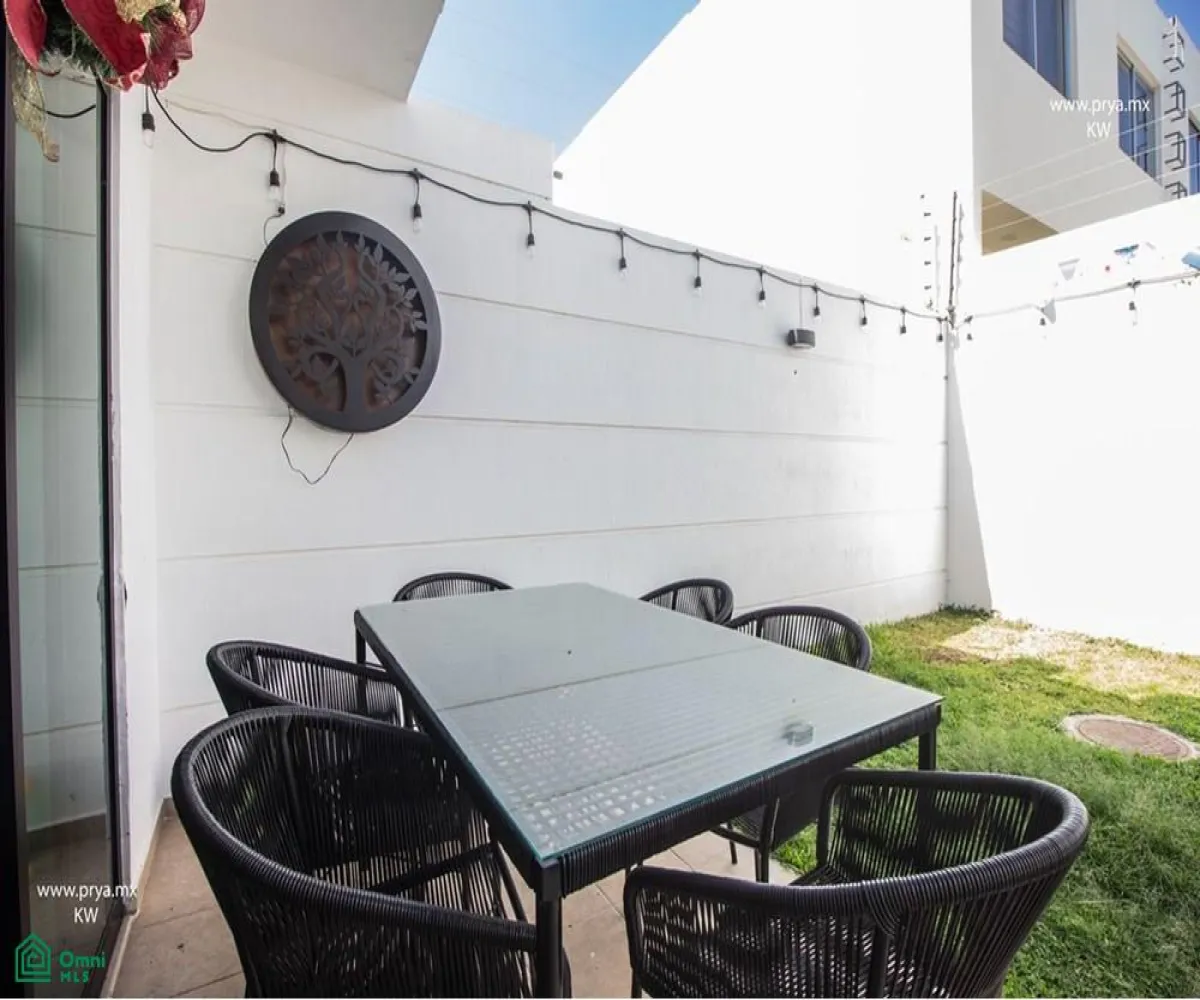 Casa En Venta,Fraccionamiento El Alcázar (Casa Fuerte),Fracc. Casa fuerte, coto baluarte 193, Tlajomulco de Zuniga, Jalisco 45646, 4 Habitaciones,3 Baños,Fracc. Casa fuerte, coto baluarte,MX24647370