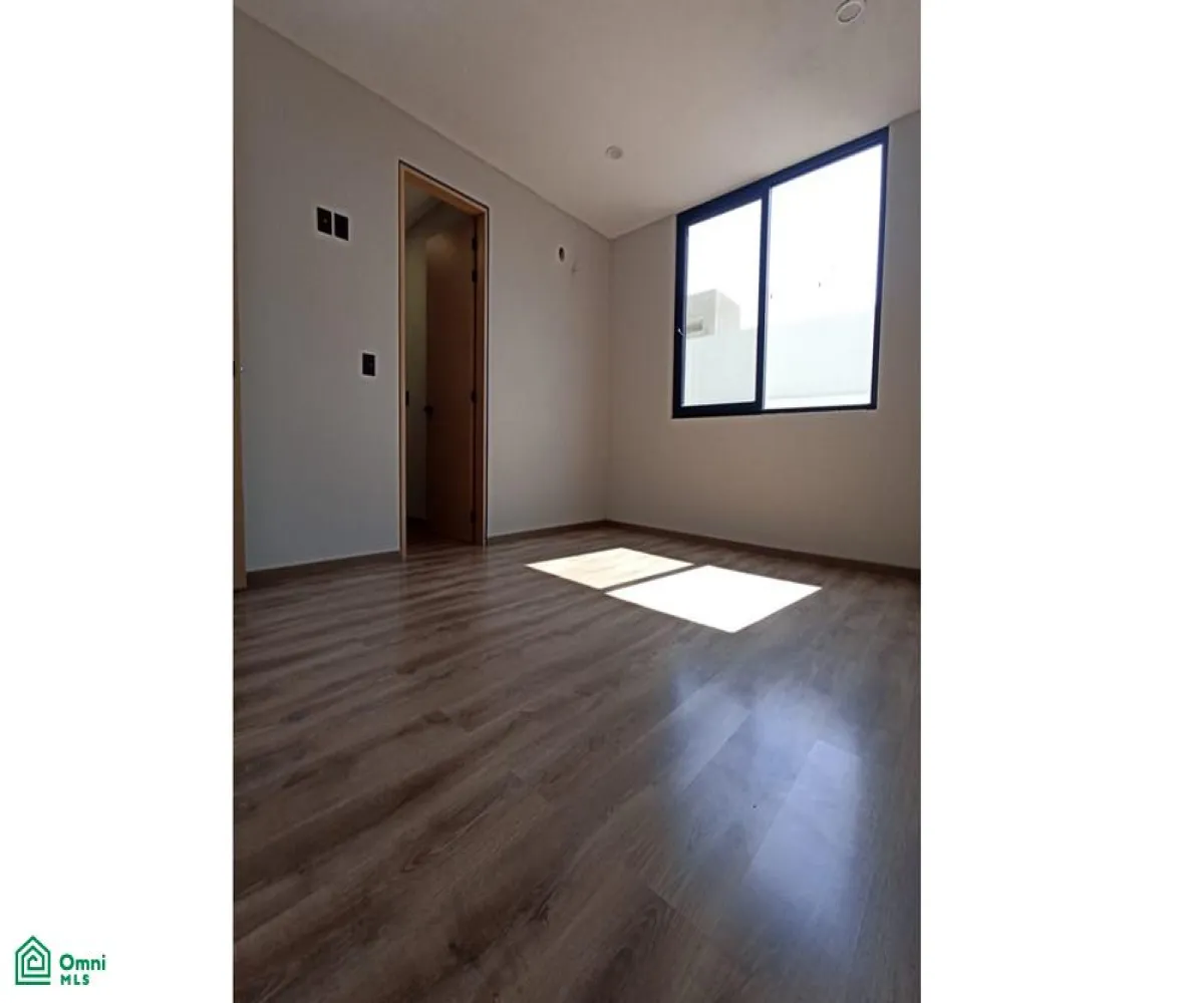 Casa En Venta,San Agustín,Av. Vuelo de las Grullas 200, Tlajomulco de Zuniga, Jalisco 45645, 3 Habitaciones,3 Baños,Av. Vuelo de las Grullas,2,MX24662156