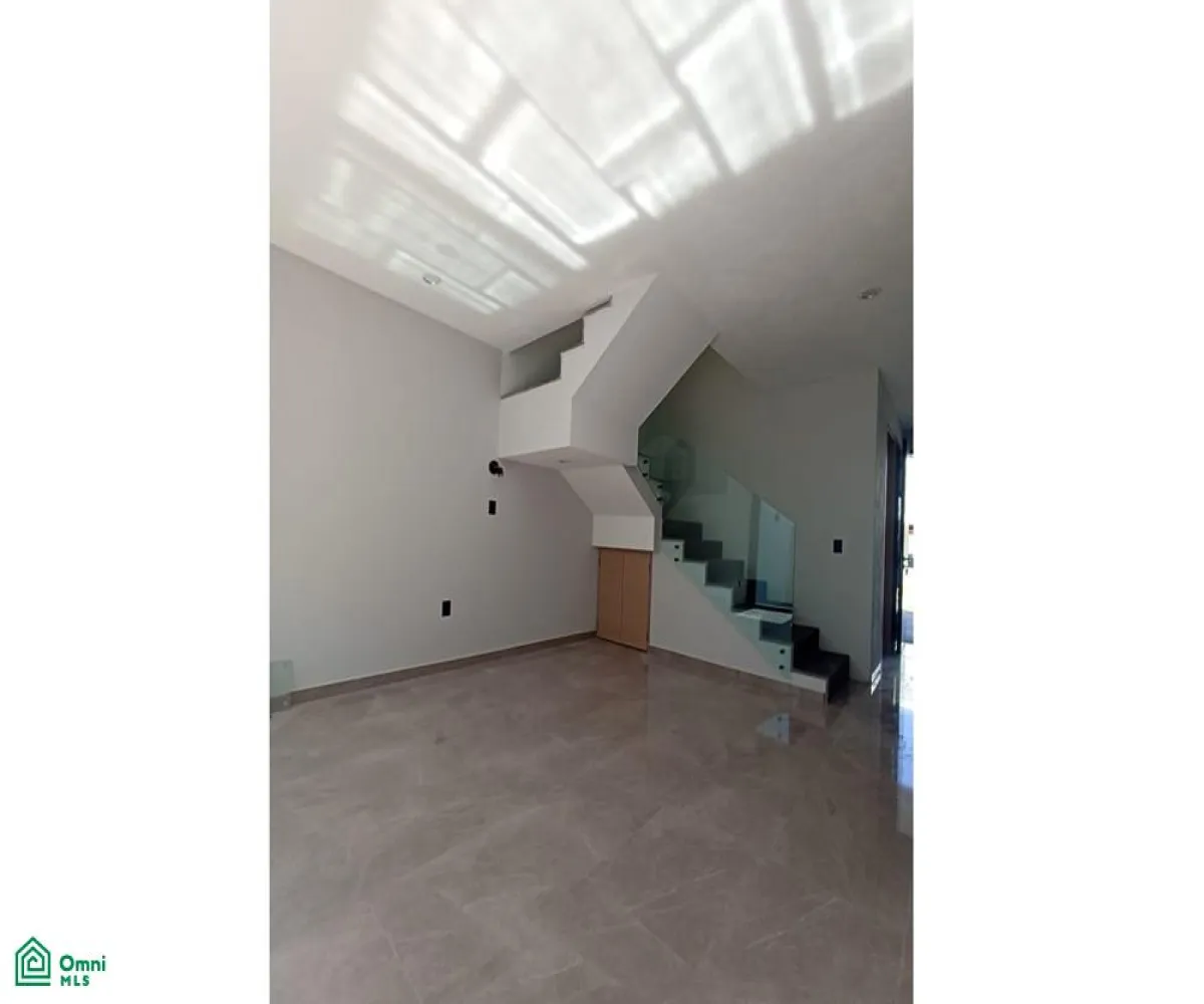 Casa En Venta,San Agustín,Av. Vuelo de las Grullas 200, Tlajomulco de Zuniga, Jalisco 45645, 3 Habitaciones,3 Baños,Av. Vuelo de las Grullas,2,MX24662156