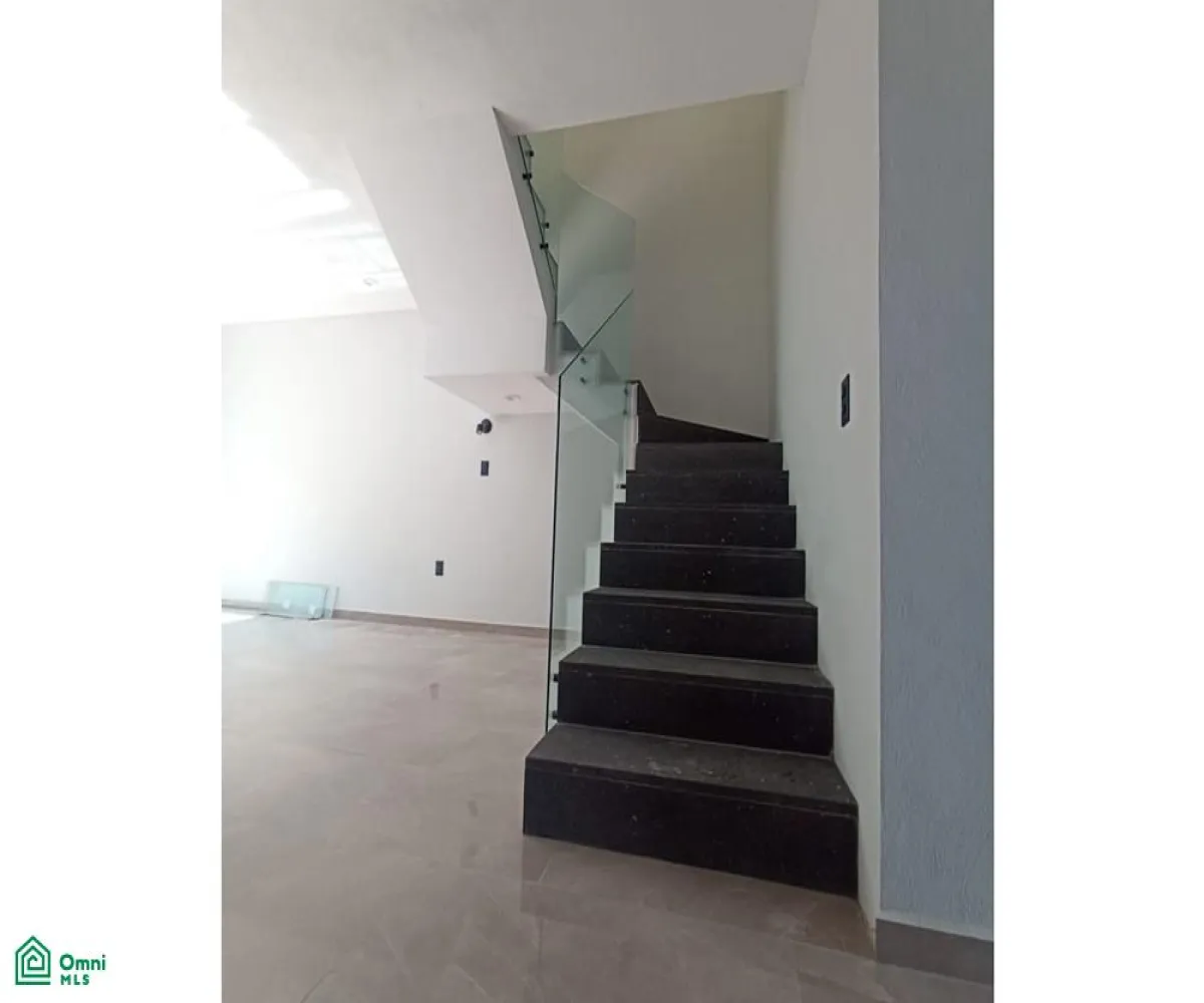 Casa En Venta,San Agustín,Av. Vuelo de las Grullas 200, Tlajomulco de Zuniga, Jalisco 45645, 3 Habitaciones,3 Baños,Av. Vuelo de las Grullas,2,MX24662156