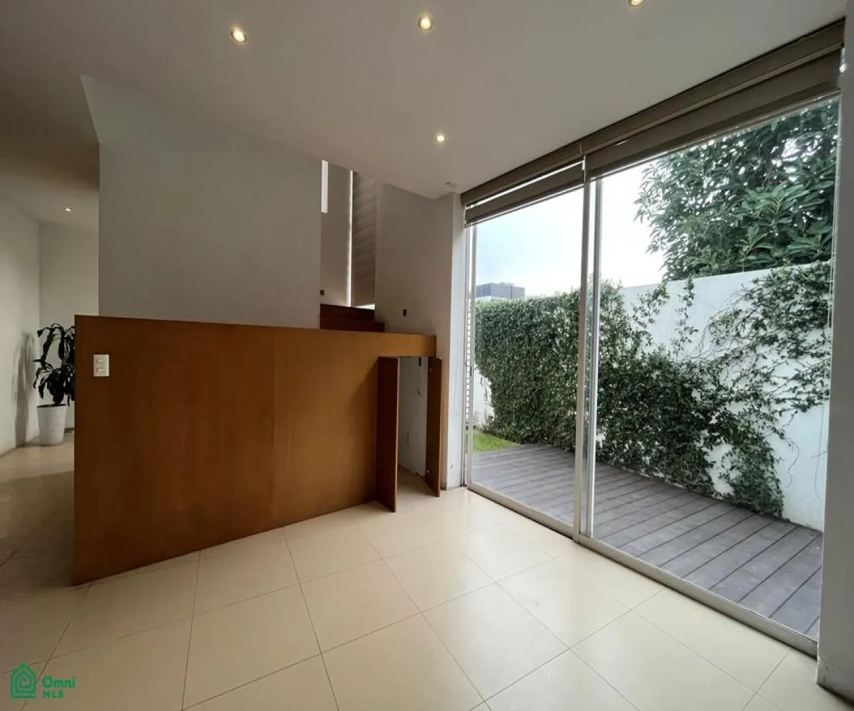 Casa En Renta,ARAUCA,Avenida Ramón Corona 1500, Zapopan, Jalisco 45207, 3 Habitaciones,4 Baños,Avenida Ramón Corona,2,MX24678573