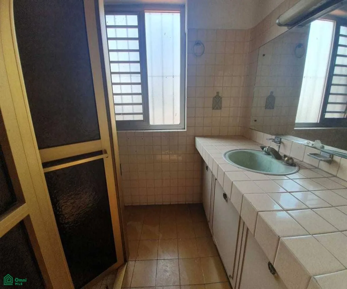 Oficina En Renta,Americana,Efrain Gonzalez Luna 1854, Guadalajara, Jalisco 44160, 4 Habitaciones,4 Baños,Efrain Gonzalez Luna,2,MX24680172