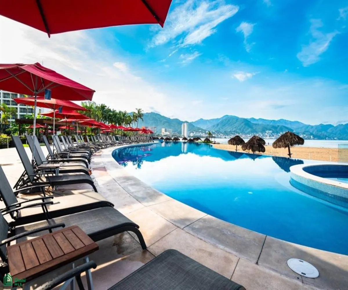 Departamento En Venta,Zona Hotelera Norte,Avenida Francisco Medina Ascencio 2477, Puerto Vallarta, Jalisco 48333, 2 Habitaciones,2 Baños,Avenida Francisco Medina Ascencio,MX24684394