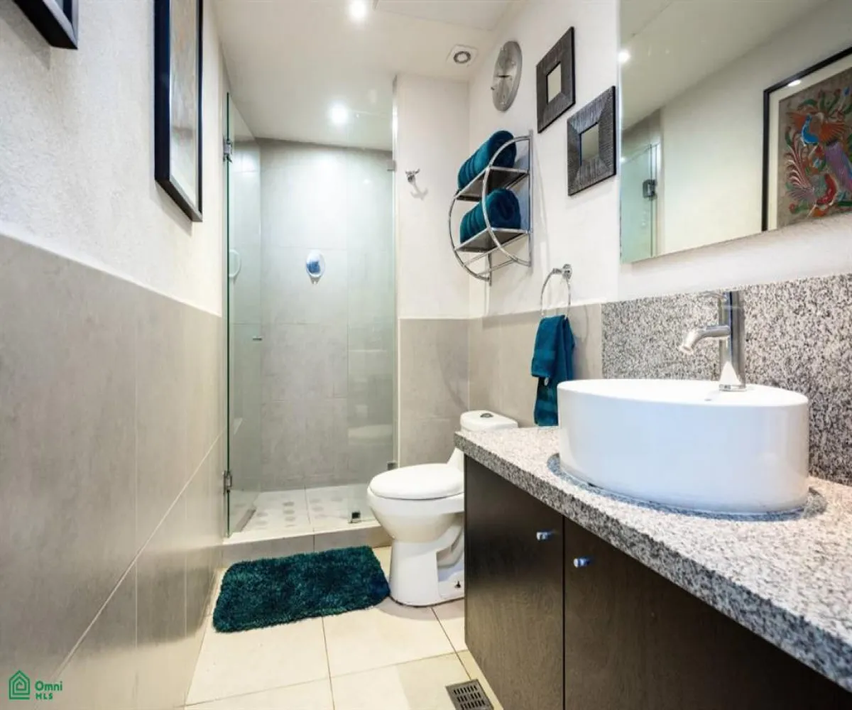 Departamento En Venta,Zona Hotelera Norte,Avenida Francisco Medina Ascencio 2477, Puerto Vallarta, Jalisco 48333, 2 Habitaciones,2 Baños,Avenida Francisco Medina Ascencio,MX24684394