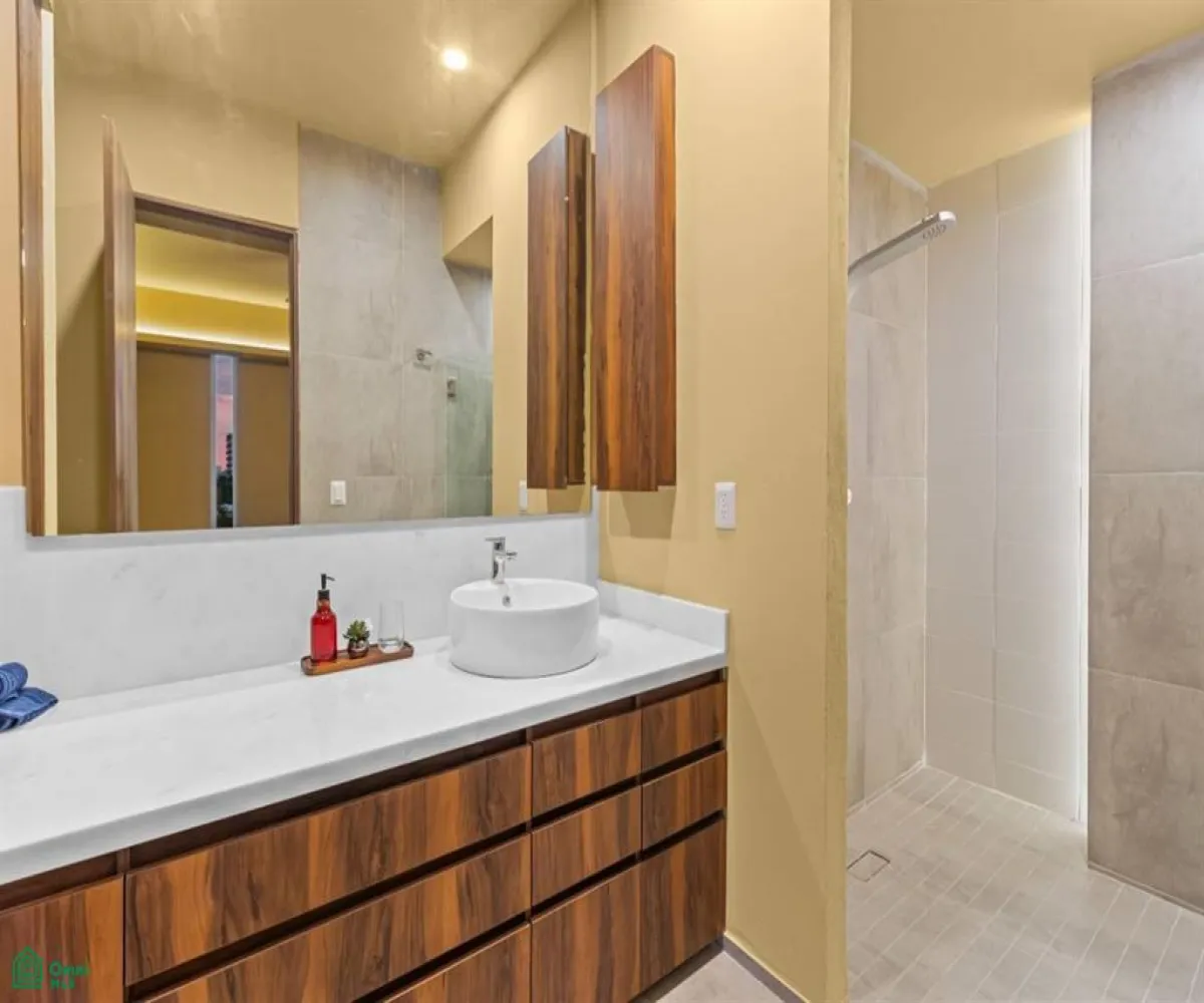 Departamento En Venta,Villa las Flores,INDUSTRIAS 154, Puerto Vallarta, Jalisco 48335, 3 Habitaciones,2 Baños,INDUSTRIAS,3,MX24686213