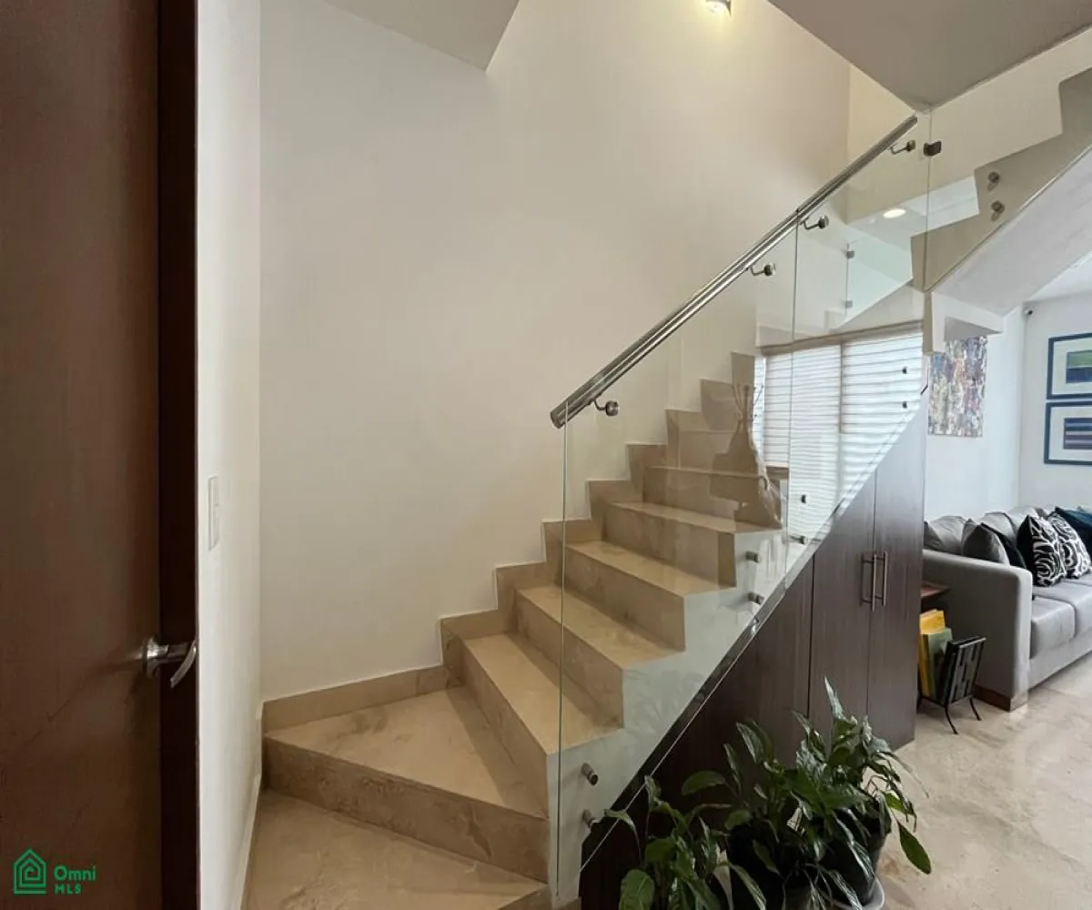 Casa En Venta,Fraccionamiento Porta Real,AVENIDA AVIACIÓN 4055, Zapopan, Jalisco 45019, 3 Habitaciones,3 Baños,AVENIDA AVIACIÓN,MX24687089