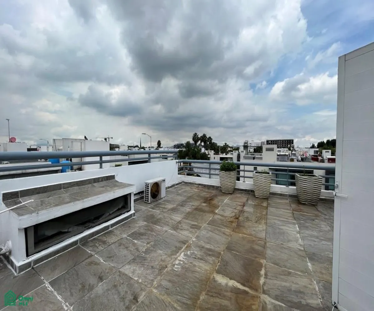 Casa En Venta,Fraccionamiento Porta Real,AVENIDA AVIACIÓN 4055, Zapopan, Jalisco 45019, 3 Habitaciones,3 Baños,AVENIDA AVIACIÓN,MX24687089