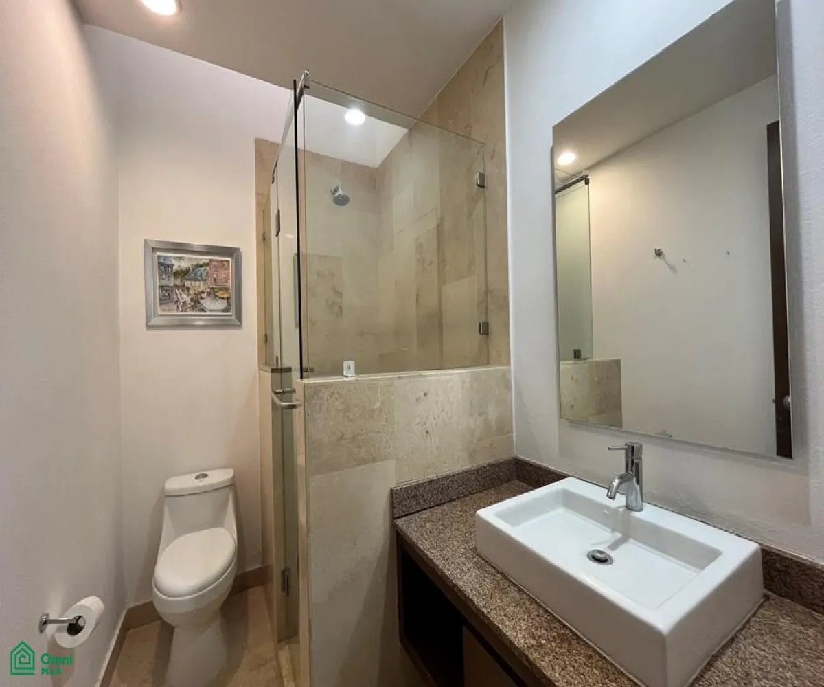 Casa En Venta,Fraccionamiento Porta Real,AVENIDA AVIACIÓN 4055, Zapopan, Jalisco 45019, 3 Habitaciones,3 Baños,AVENIDA AVIACIÓN,MX24687089