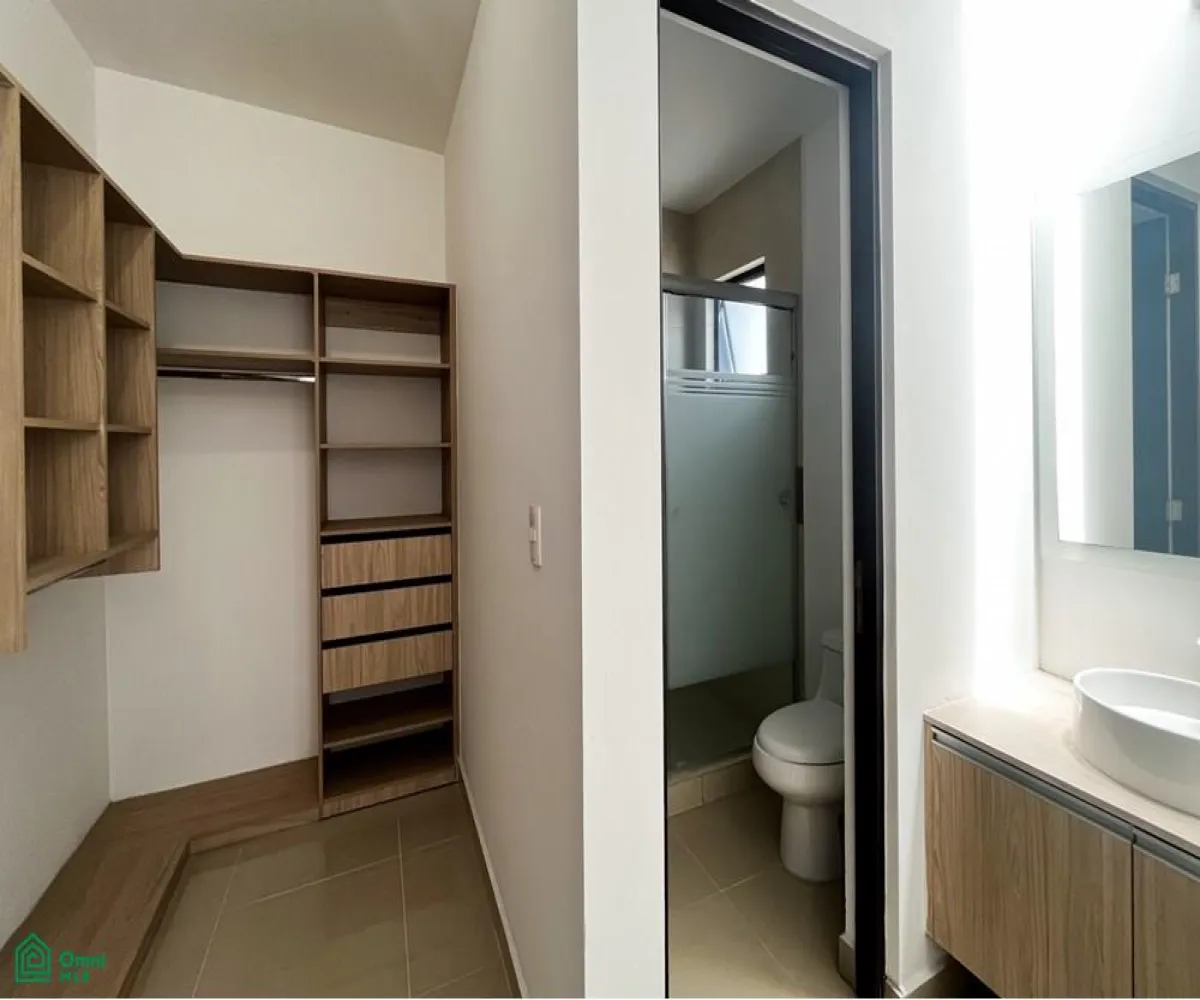 Casa En Venta,Fraccionamiento Valle Imperial,Calle Rinconada de la Orquidea 4510 4510, Zapopan, Jalisco 45134, 3 Habitaciones,3 Baños,Calle Rinconada de la Orquidea 4510,2,MX24695209