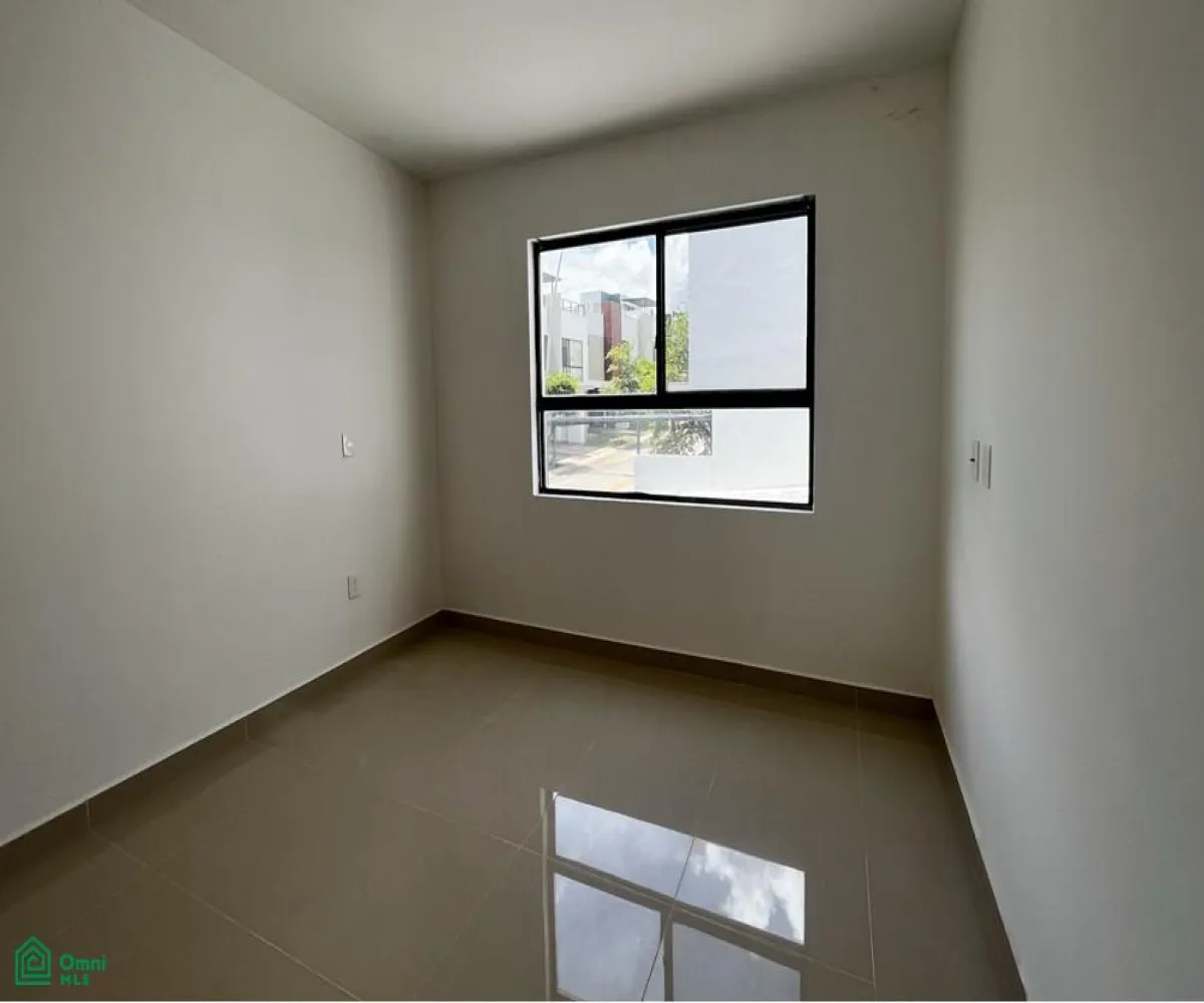 Casa En Venta,Fraccionamiento Valle Imperial,Calle Rinconada de la Orquidea 4510 4510, Zapopan, Jalisco 45134, 3 Habitaciones,3 Baños,Calle Rinconada de la Orquidea 4510,2,MX24695209