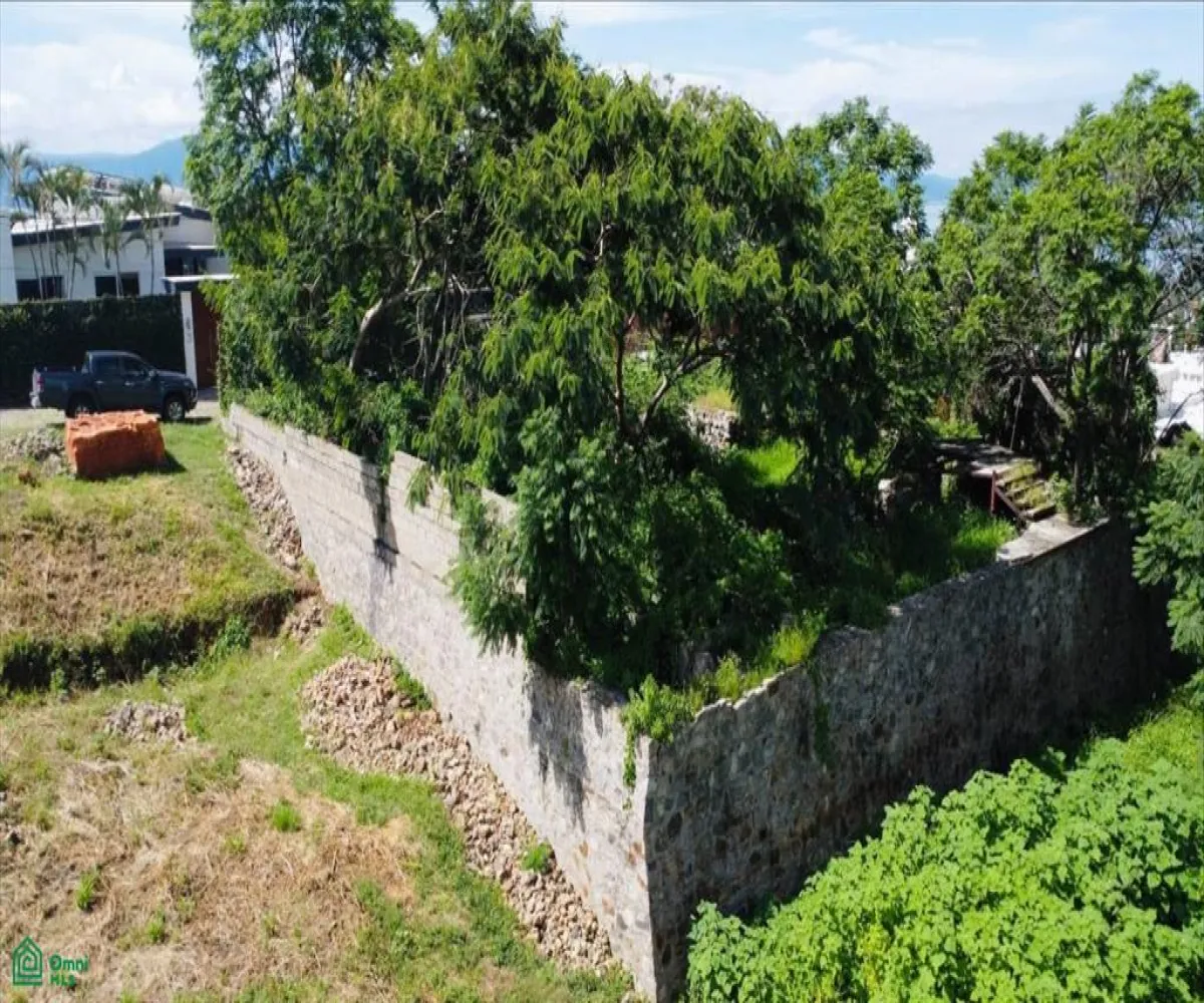 Terreno En Venta,Chapala Centro,PASEO DE LAS PEÑAS L11 Y 12, Chapala, Jalisco 45900,PASEO DE LAS PEÑAS,MX24703066