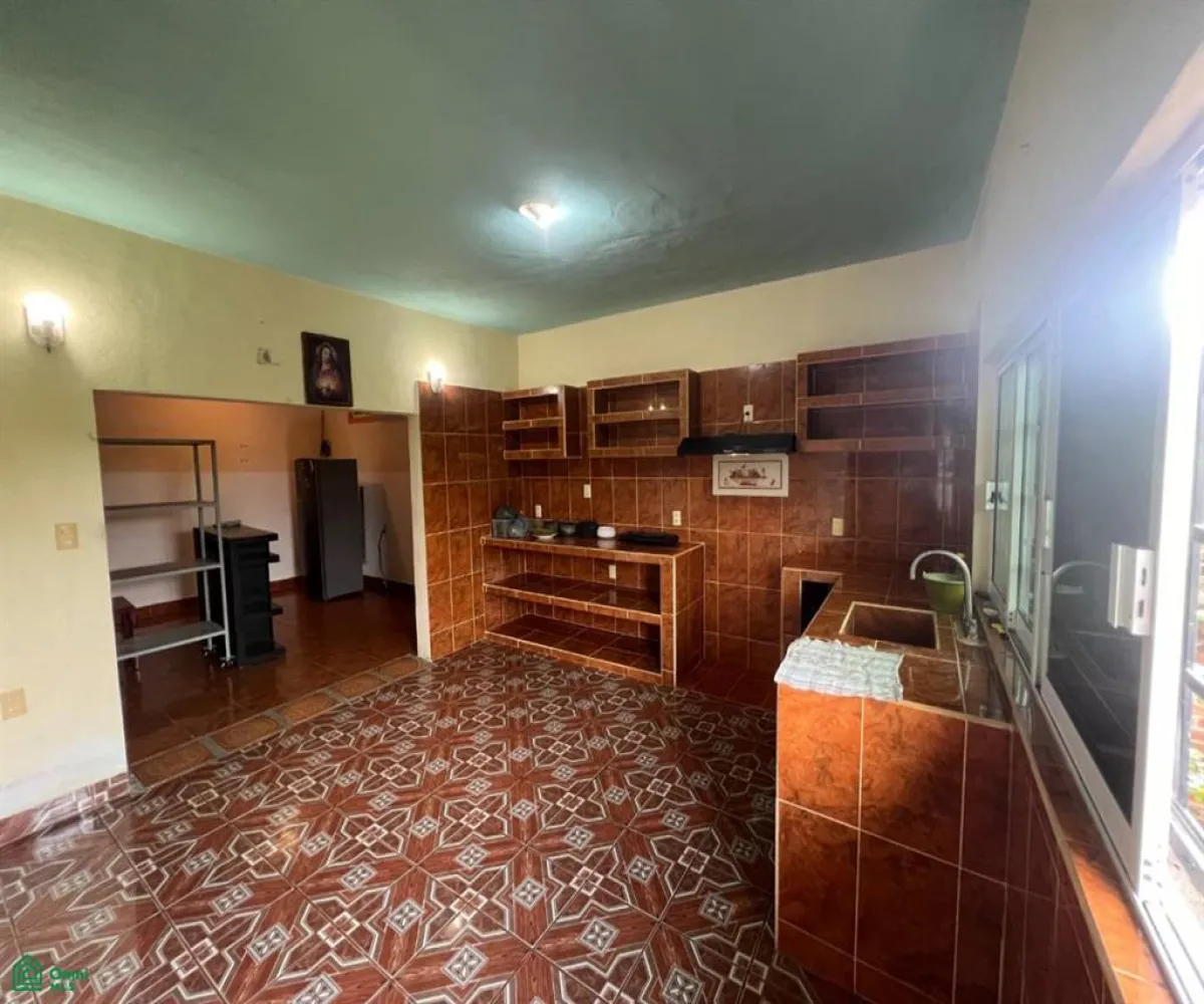 Casa En Venta,Lomas de Enmedio,Brasil 991, Puerto Vallarta, Jalisco 48290, 6 Habitaciones,4 Baños,Brasil,MX24708176