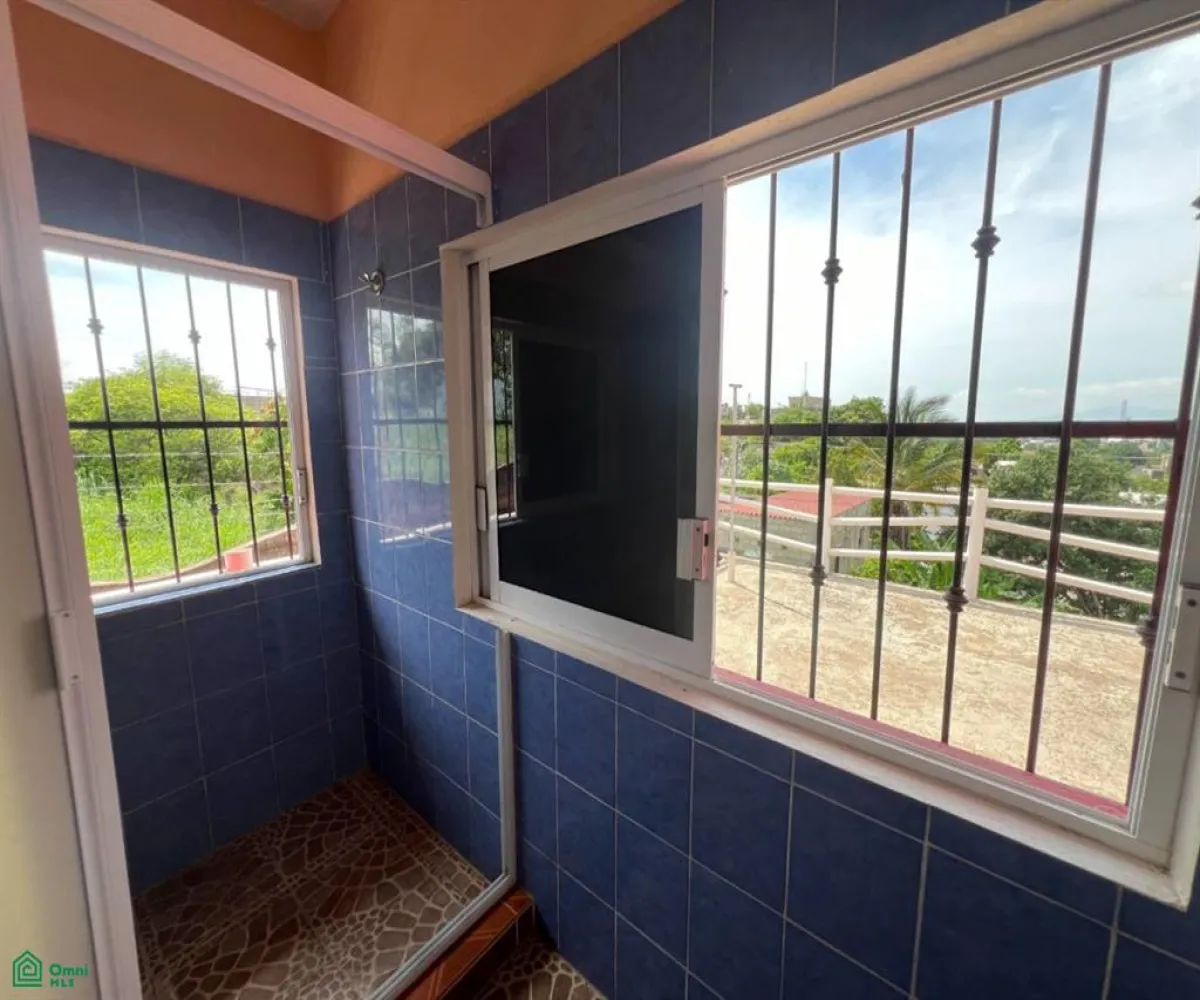 Casa En Venta,Lomas de Enmedio,Brasil 991, Puerto Vallarta, Jalisco 48290, 6 Habitaciones,4 Baños,Brasil,MX24708176