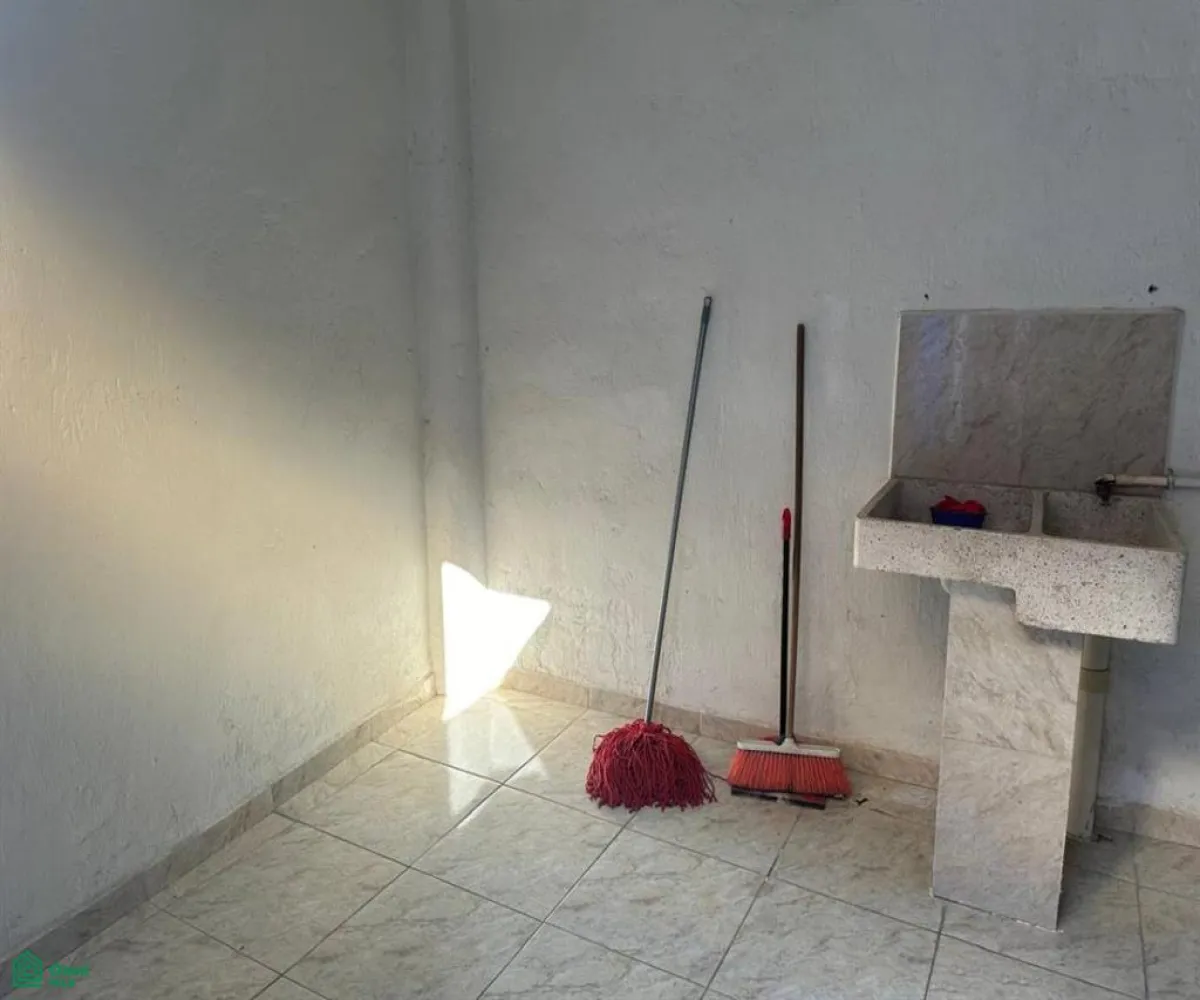 Casa En Venta,Jardines de La Paz,Jose R. Osorio 3711, Guadalajara, Jalisco 44860, 2 Habitaciones,2 Baños,Jose R. Osorio,2,MX24716747