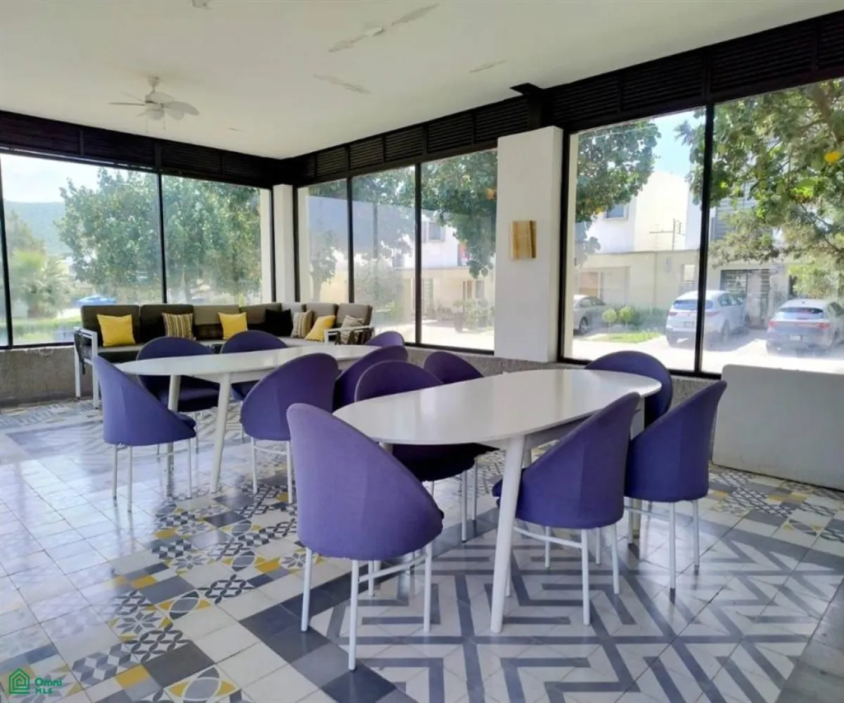 Casa En Venta,Adamar,AV. ADAMAR (COTO MAREVNA) 1216-18, Tlajomulco de Zuniga, Jalisco 45646, 3 Habitaciones,2 Baños,AV. ADAMAR (COTO MAREVNA),2,MX24719318