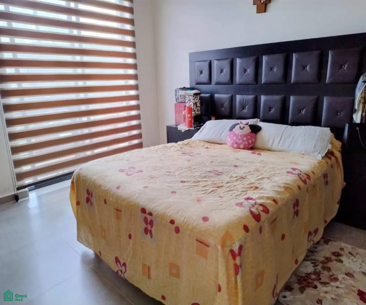 Casa En Venta,Adamar,AV. ADAMAR (COTO MAREVNA) 1216-18, Tlajomulco de Zuniga, Jalisco 45646, 3 Habitaciones,2 Baños,AV. ADAMAR (COTO MAREVNA),2,MX24719318