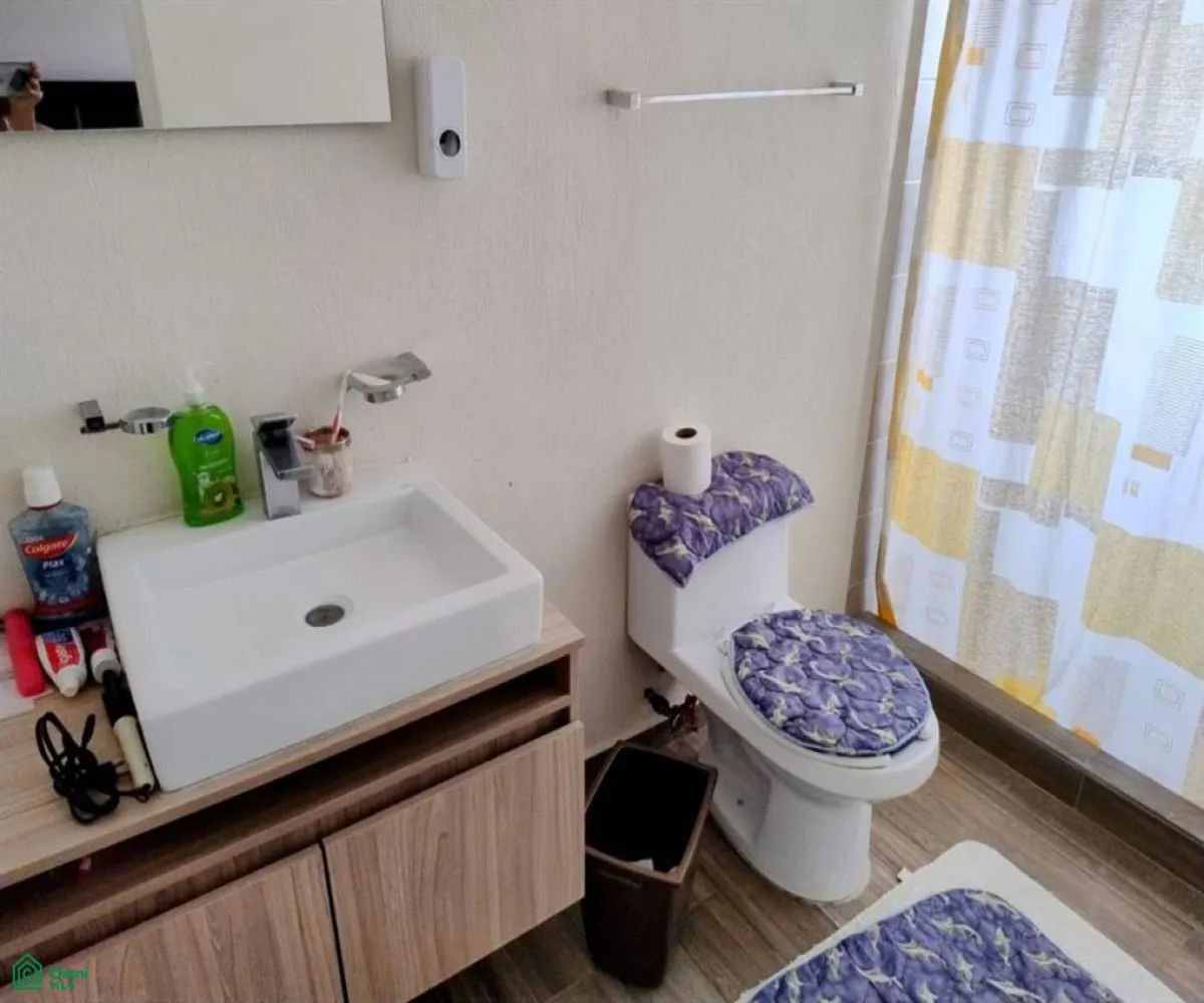 Casa En Venta,Adamar,AV. ADAMAR (COTO MAREVNA) 1216-18, Tlajomulco de Zuniga, Jalisco 45646, 3 Habitaciones,2 Baños,AV. ADAMAR (COTO MAREVNA),2,MX24719318