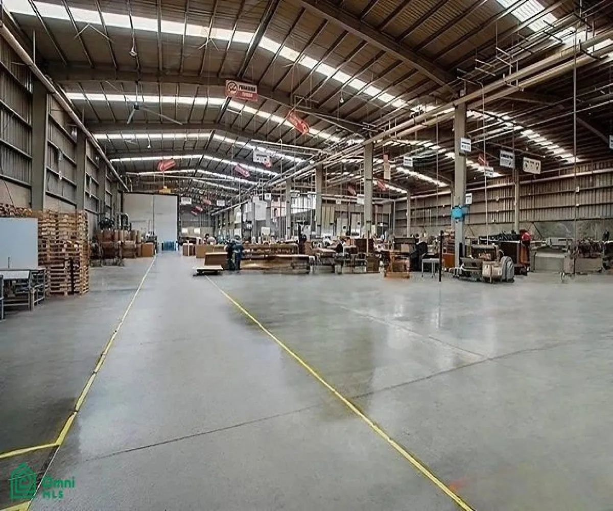 Bodega En Venta,El Capulín,Camino a la capilla 1255, Tlajomulco de Zuniga, Jalisco 45675,Camino a la capilla,MX24963555