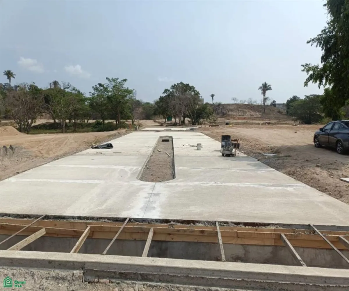 Terreno En Venta,Coapinole,Prolongación Villa Las Flores S/N, Puerto Vallarta, Jalisco 48290,Prolongación Villa Las Flores,MX25661365