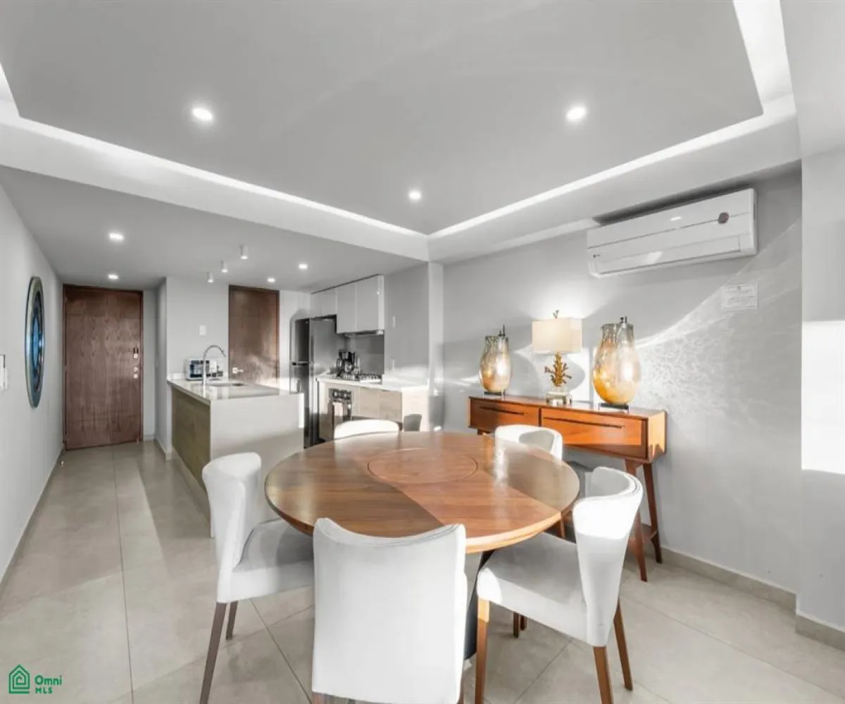 Departamento En Venta,Zona Hotelera Norte,Calle Febronio Uribe 171 Int. 2007, Puerto Vallarta, Jalisco 48333, 2 Habitaciones,2 Baños,Calle Febronio Uribe,MX25932908