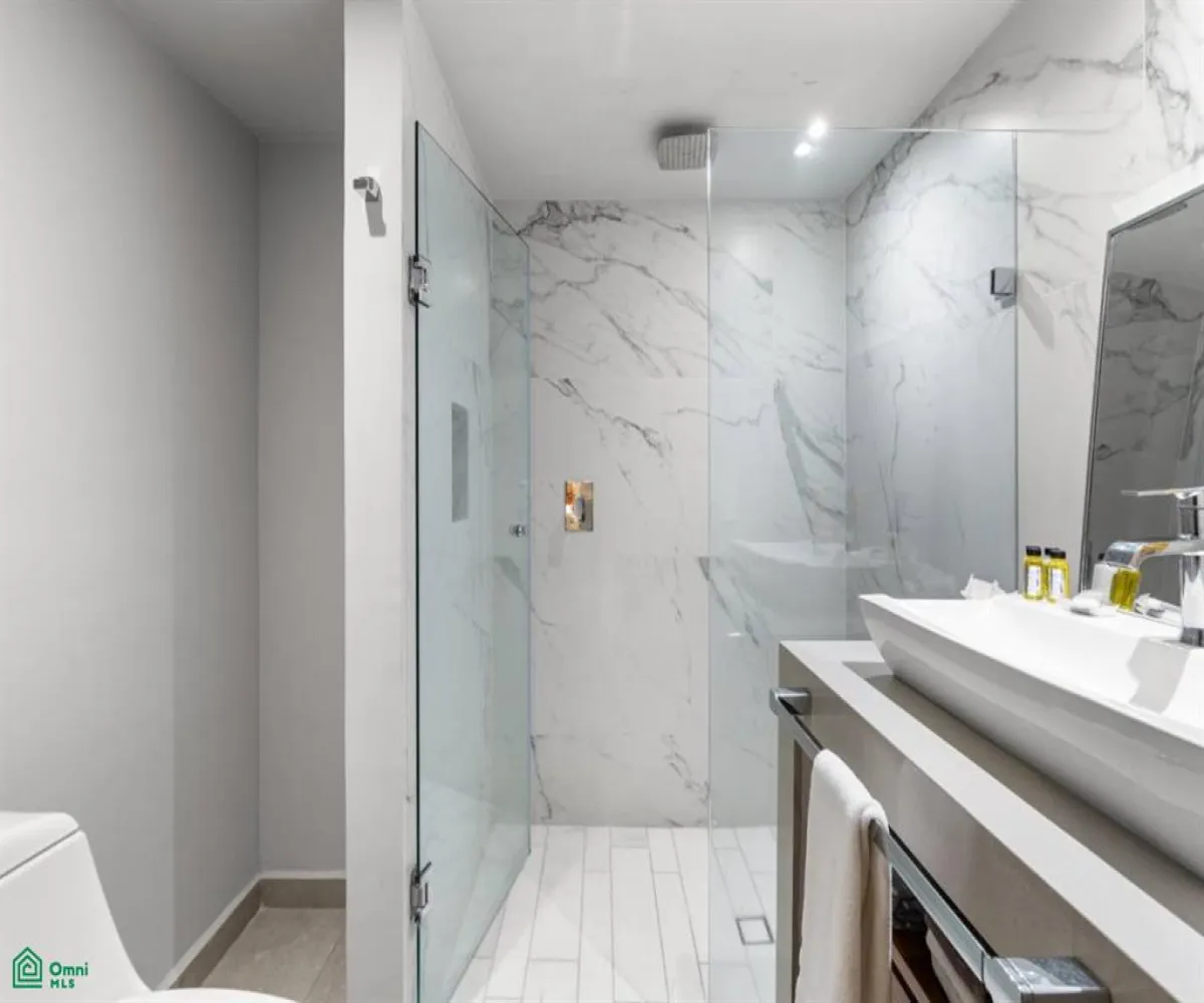 Departamento En Venta,Zona Hotelera Norte,Calle Febronio Uribe 171 Int. 2007, Puerto Vallarta, Jalisco 48333, 2 Habitaciones,2 Baños,Calle Febronio Uribe,MX25932908