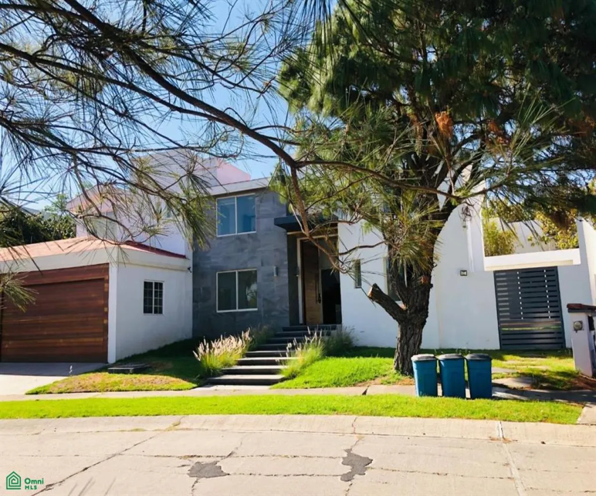 Casa En Venta,El Palomar,PASEO DE LOS PINOS 129, Tlajomulco de Zuniga, Jalisco 45643, 4 Habitaciones,4 Baños,PASEO DE LOS PINOS,2,MX25936858