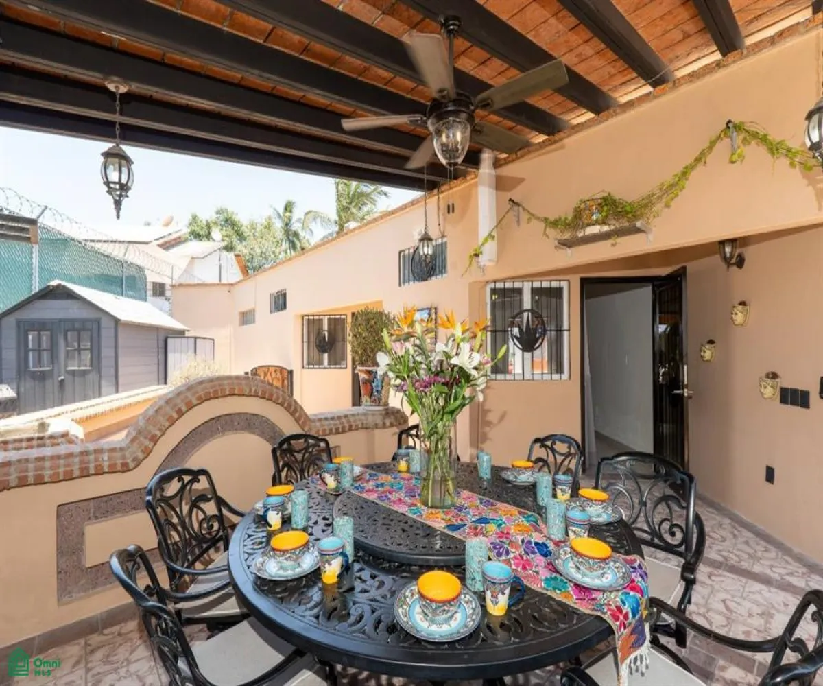 Casa En Venta,Gaviotas,Pez Espada 168, Puerto Vallarta, Jalisco 48328, 4 Habitaciones,4 Baños,Pez Espada,1,MX25937961