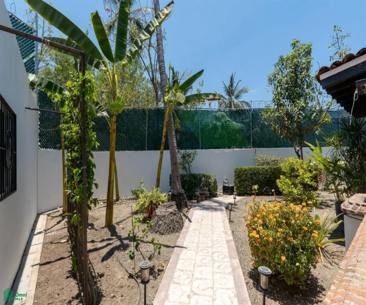 Casa En Venta,Gaviotas,Pez Espada 168, Puerto Vallarta, Jalisco 48328, 4 Habitaciones,4 Baños,Pez Espada,1,MX25937961