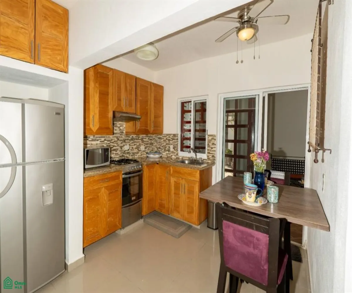 Casa En Venta,Gaviotas,Pez Espada 168, Puerto Vallarta, Jalisco 48328, 4 Habitaciones,4 Baños,Pez Espada,1,MX25937961