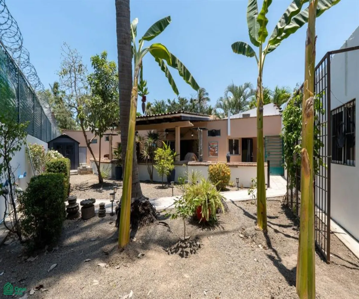 Casa En Venta,Gaviotas,Pez Espada 168, Puerto Vallarta, Jalisco 48328, 4 Habitaciones,4 Baños,Pez Espada,1,MX25937961