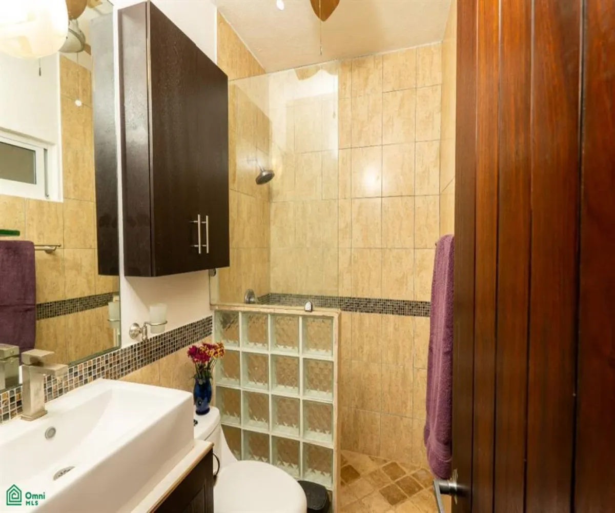 Casa En Venta,Gaviotas,Pez Espada 168, Puerto Vallarta, Jalisco 48328, 4 Habitaciones,4 Baños,Pez Espada,1,MX25937961