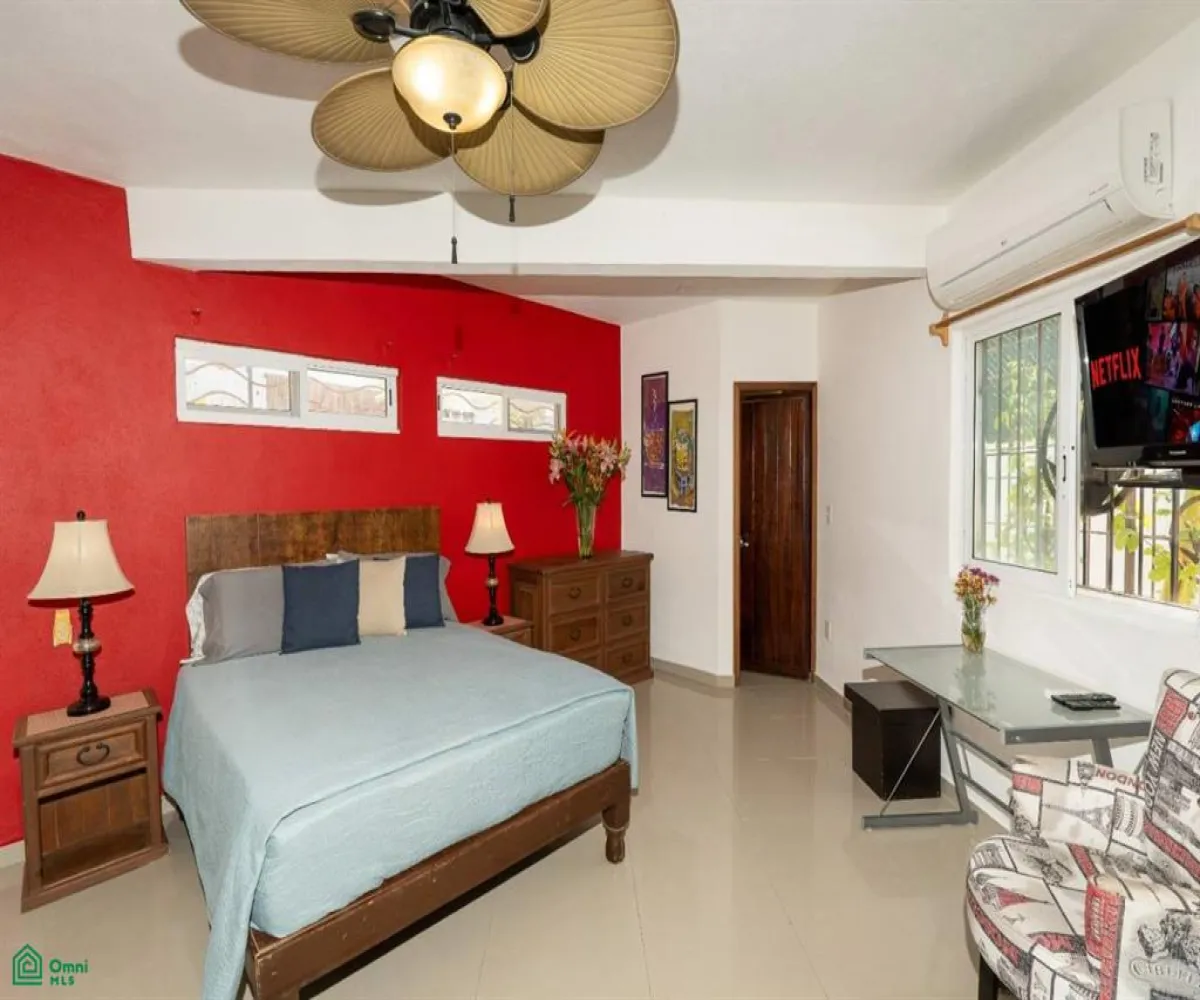 Casa En Venta,Gaviotas,Pez Espada 168, Puerto Vallarta, Jalisco 48328, 4 Habitaciones,4 Baños,Pez Espada,1,MX25937961