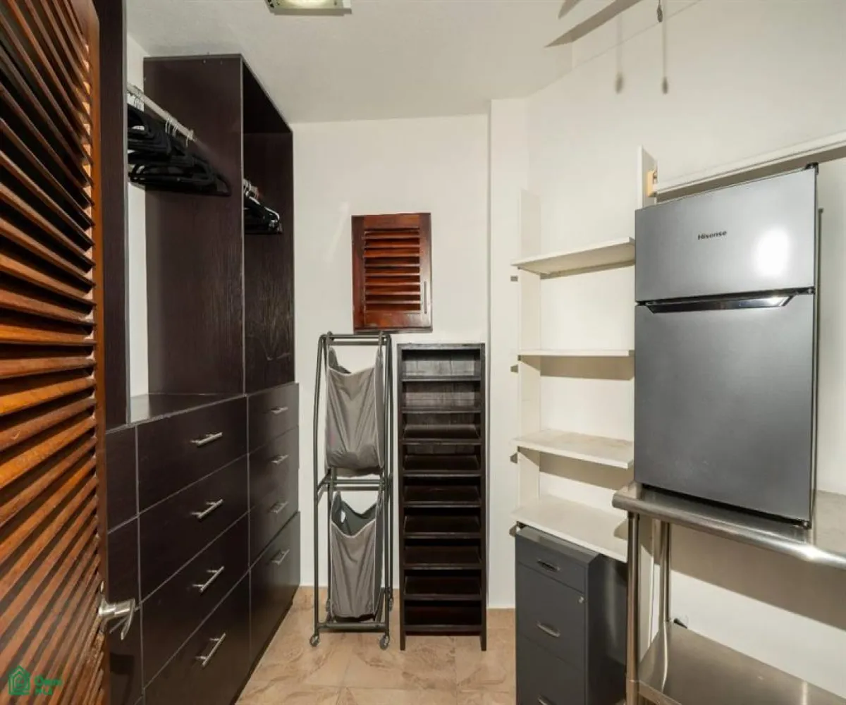 Casa En Venta,Gaviotas,Pez Espada 168, Puerto Vallarta, Jalisco 48328, 4 Habitaciones,4 Baños,Pez Espada,1,MX25937961