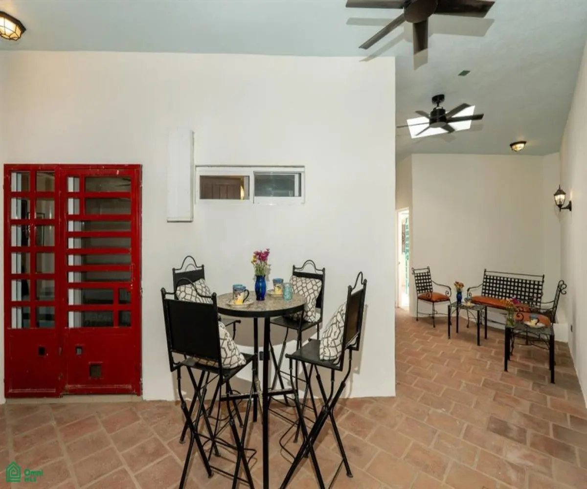 Casa En Venta,Gaviotas,Pez Espada 168, Puerto Vallarta, Jalisco 48328, 4 Habitaciones,4 Baños,Pez Espada,1,MX25937961