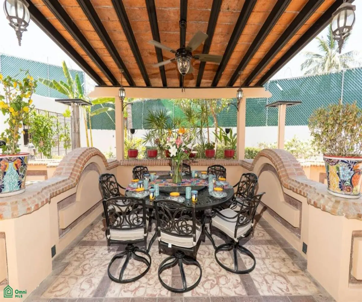 Casa En Venta,Gaviotas,Pez Espada 168, Puerto Vallarta, Jalisco 48328, 4 Habitaciones,4 Baños,Pez Espada,1,MX25937961