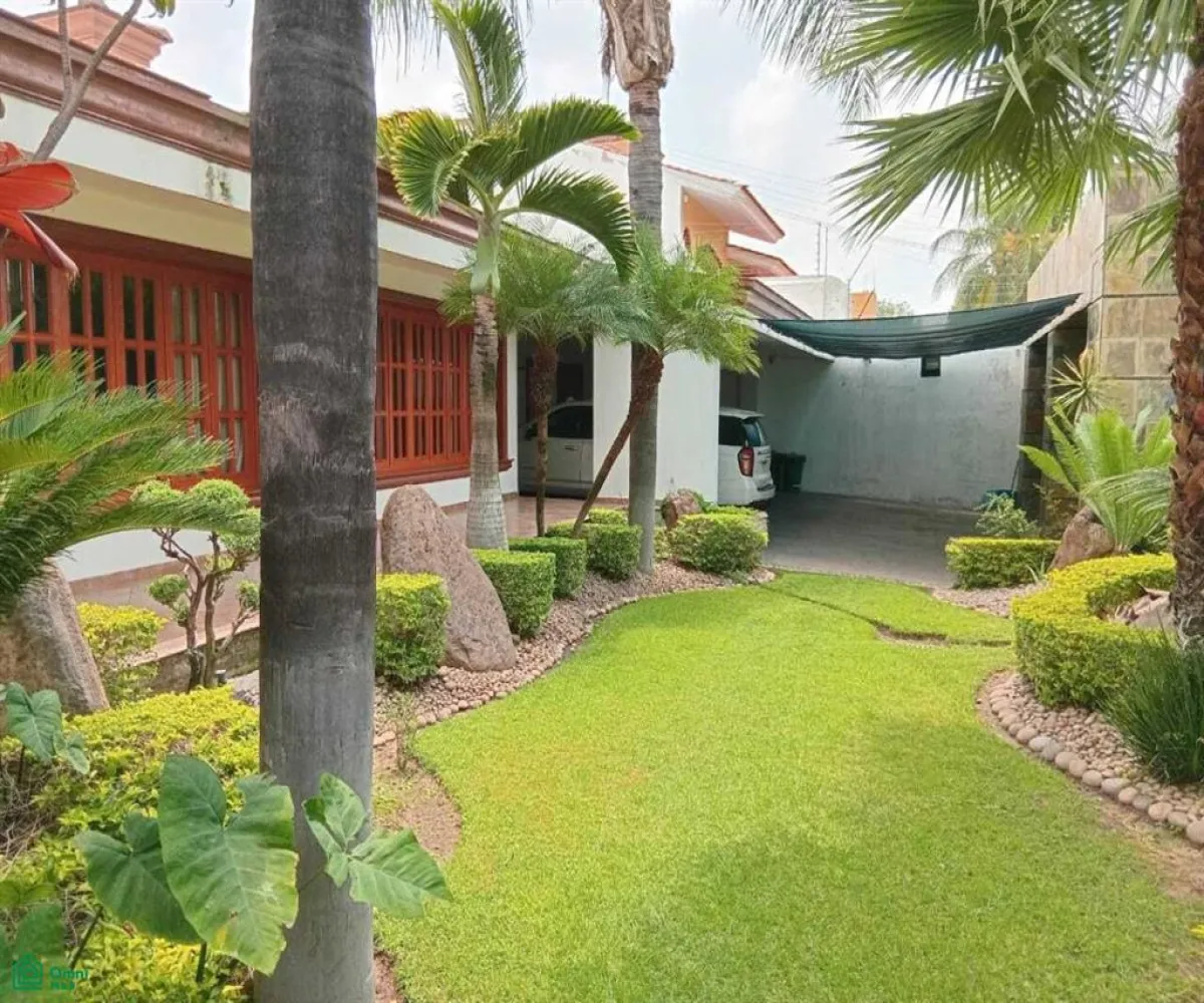 Casa En Venta,Jardines Del Sol,Moctezuma 380, Zapopan, Jalisco 45050, 6 Habitaciones,6 Baños,Moctezuma,1,MX25964761