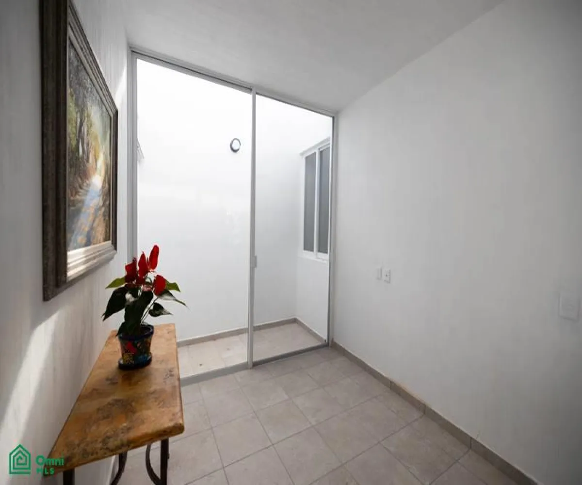 Casa En Venta,San Nicolás de Ibarra,Calle Zalate 12, Chapala, Jalisco 45940, 2 Habitaciones,2 Baños,Calle Zalate,1,MX25964937