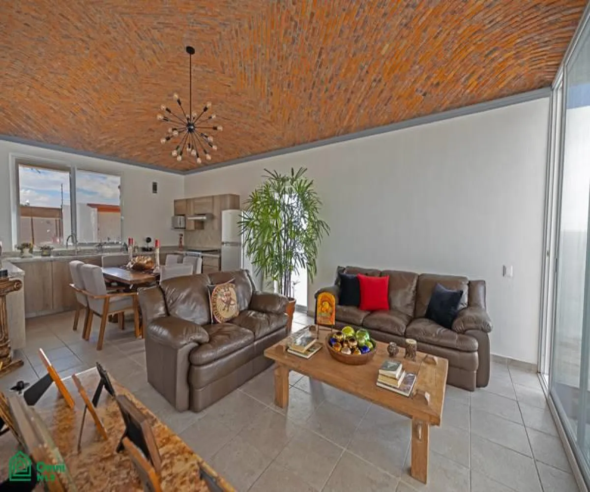 Casa En Venta,San Nicolás de Ibarra,Calle Zalate 12, Chapala, Jalisco 45940, 2 Habitaciones,2 Baños,Calle Zalate,1,MX25964937