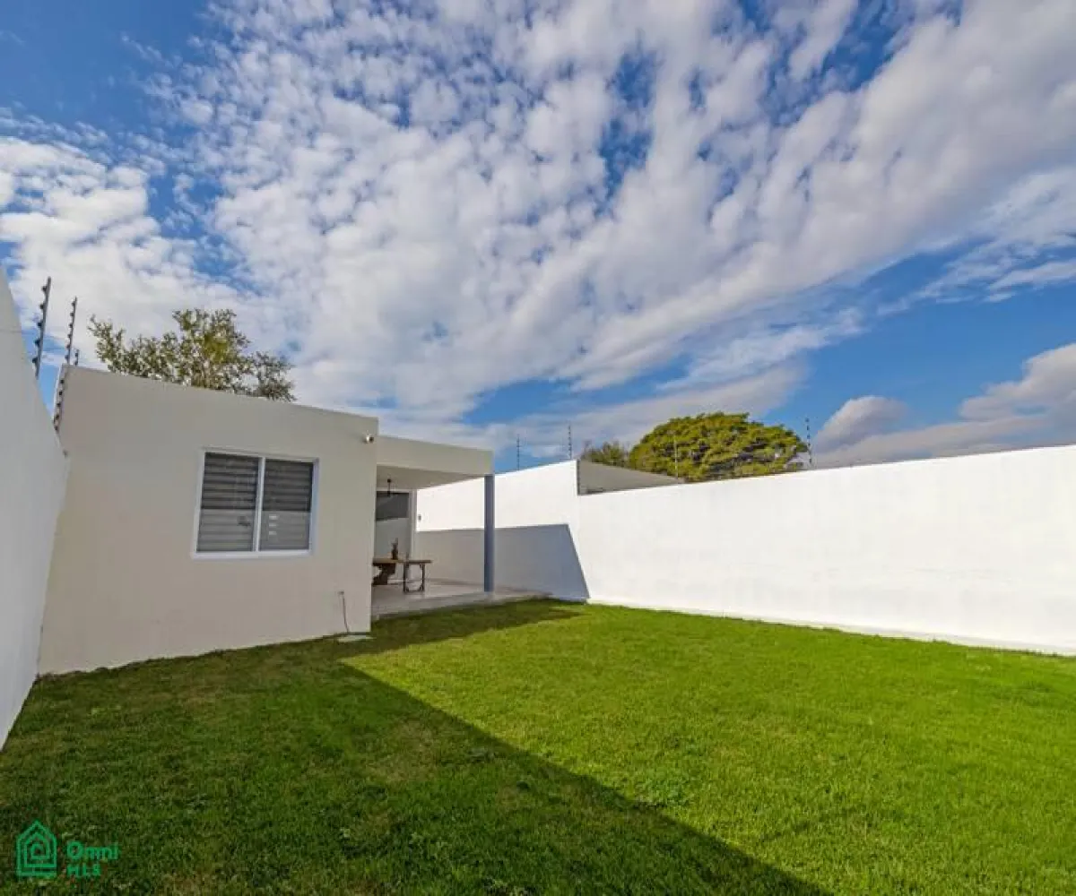 Casa En Venta,San Nicolás de Ibarra,Calle Zalate 12, Chapala, Jalisco 45940, 2 Habitaciones,2 Baños,Calle Zalate,1,MX25964937