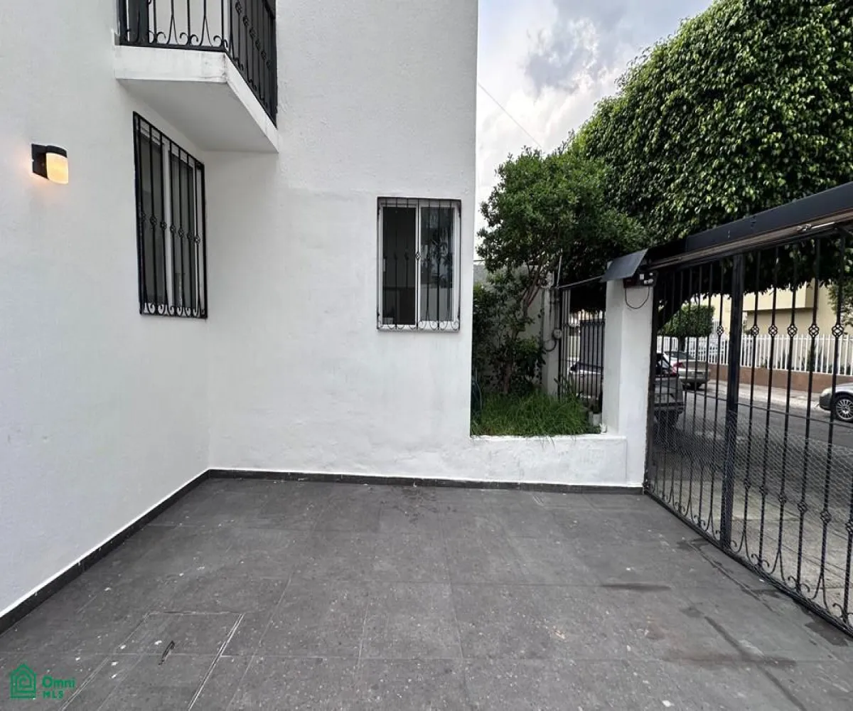 Casa En Venta,Estatuto Jurídico Fovissste,Manzana 8 S/N, Zapopan, Jalisco 45149, 4 Habitaciones,2 Baños,Manzana 8,2,MX25965099