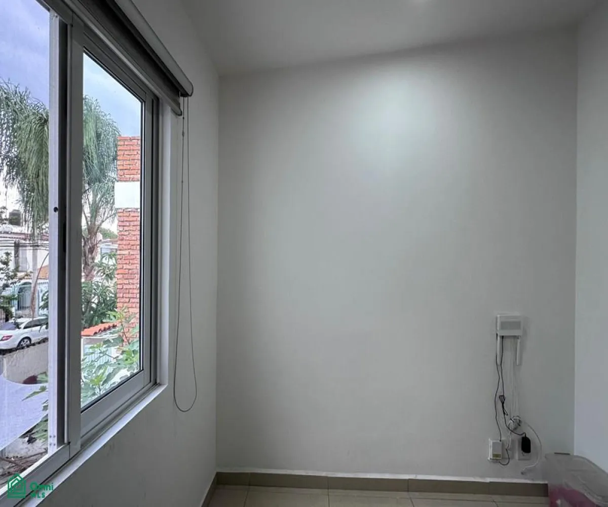 Casa En Venta,Estatuto Jurídico Fovissste,Manzana 8 S/N, Zapopan, Jalisco 45149, 4 Habitaciones,2 Baños,Manzana 8,2,MX25965099