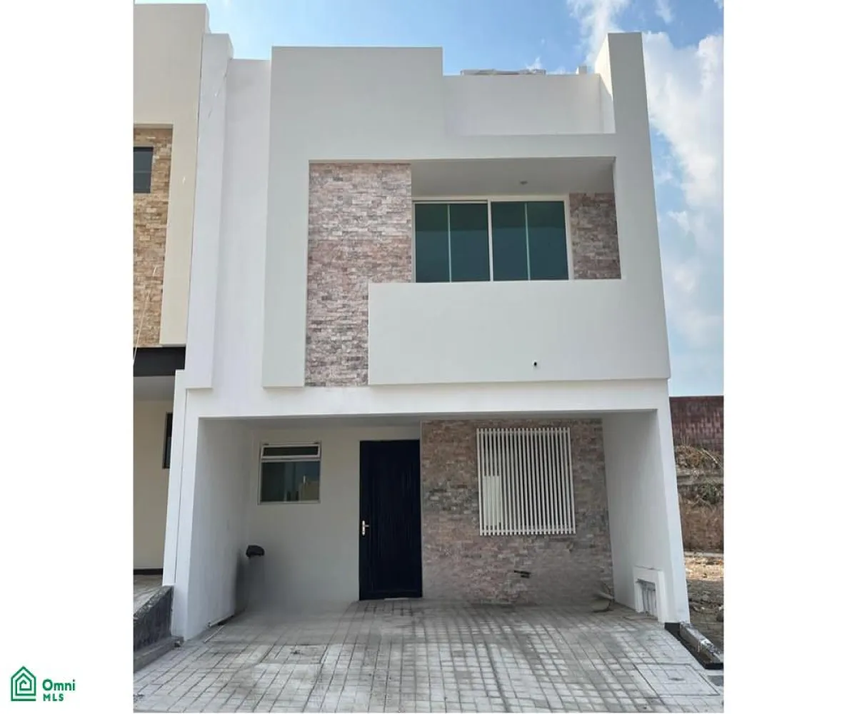 Casa En Venta,Bosques De Santa Anita,circuito alba 225, Tlajomulco de Zuniga, Jalisco 45645, 3 Habitaciones,2 Baños,circuito alba,3,MX25965136