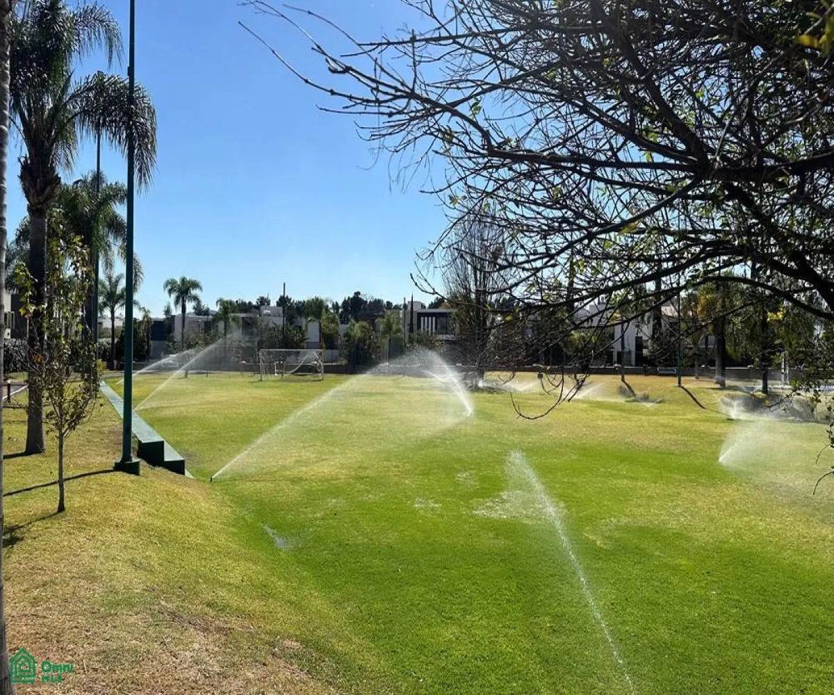 Terreno En Venta,Provenza Residencial,Av. La Romana, Coto 7 222, Tlajomulco de Zuniga, Jalisco 45645,Av. La Romana , Coto 7,MX25965160