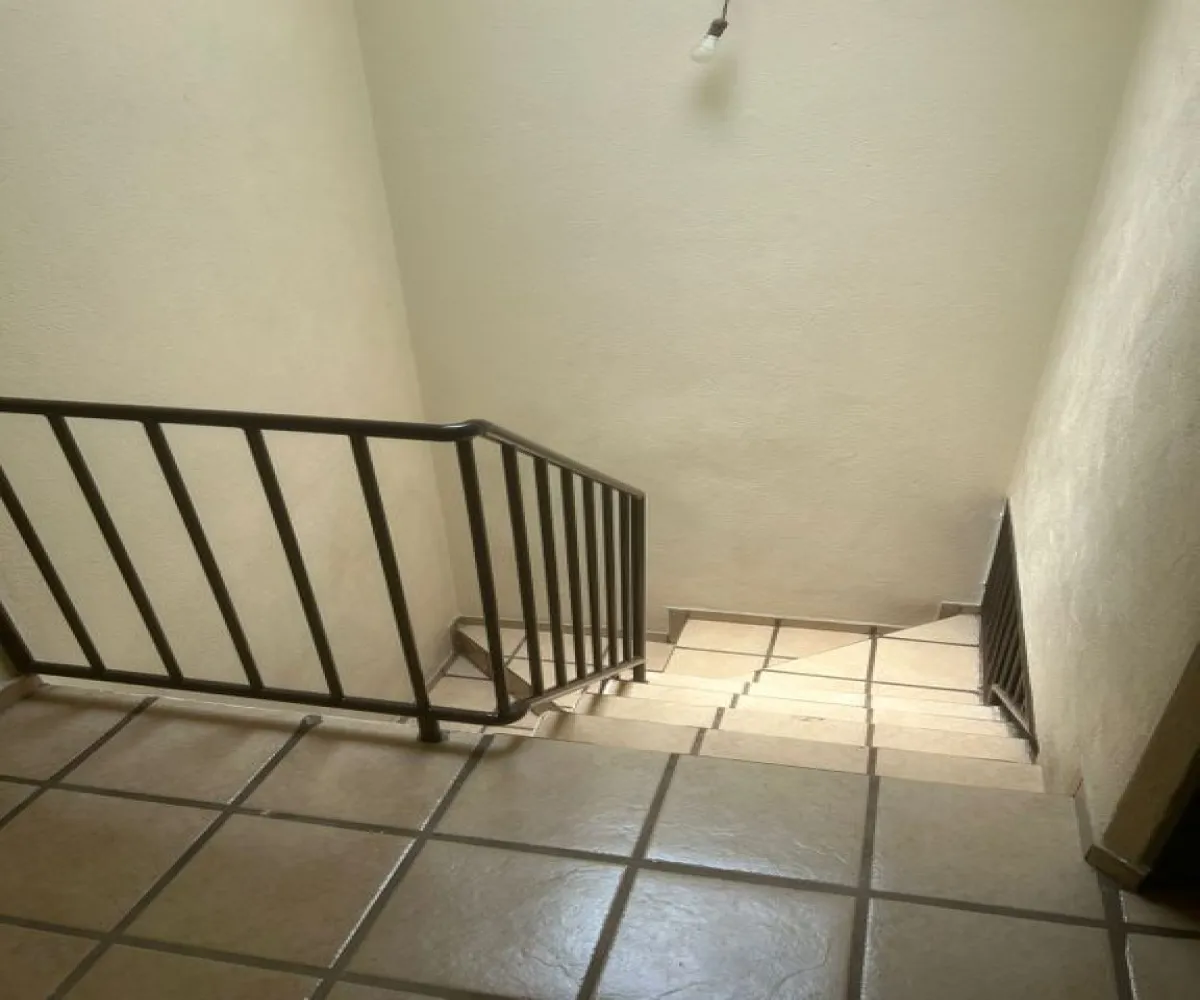 Casa En Venta,Parques del Bosque,Avenida Primavera 2772 5, San Pedro Tlaquepaque, Jalisco 45609, 4 Habitaciones,3 Baños,Avenida Primavera,1,pLmMAdj