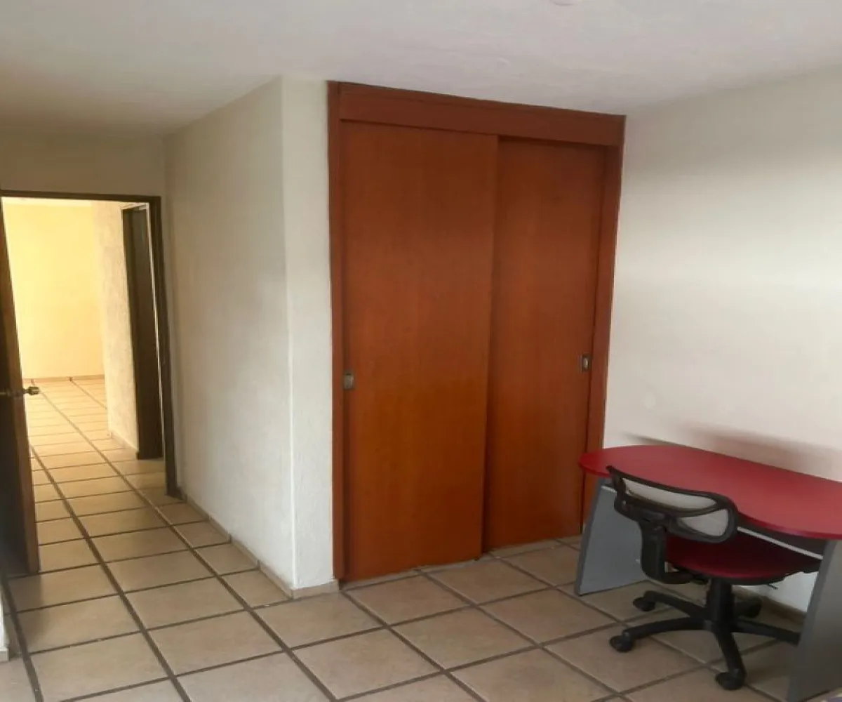Casa En Venta,Parques del Bosque,Avenida Primavera 2772 5, San Pedro Tlaquepaque, Jalisco 45609, 4 Habitaciones,3 Baños,Avenida Primavera,1,pLmMAdj